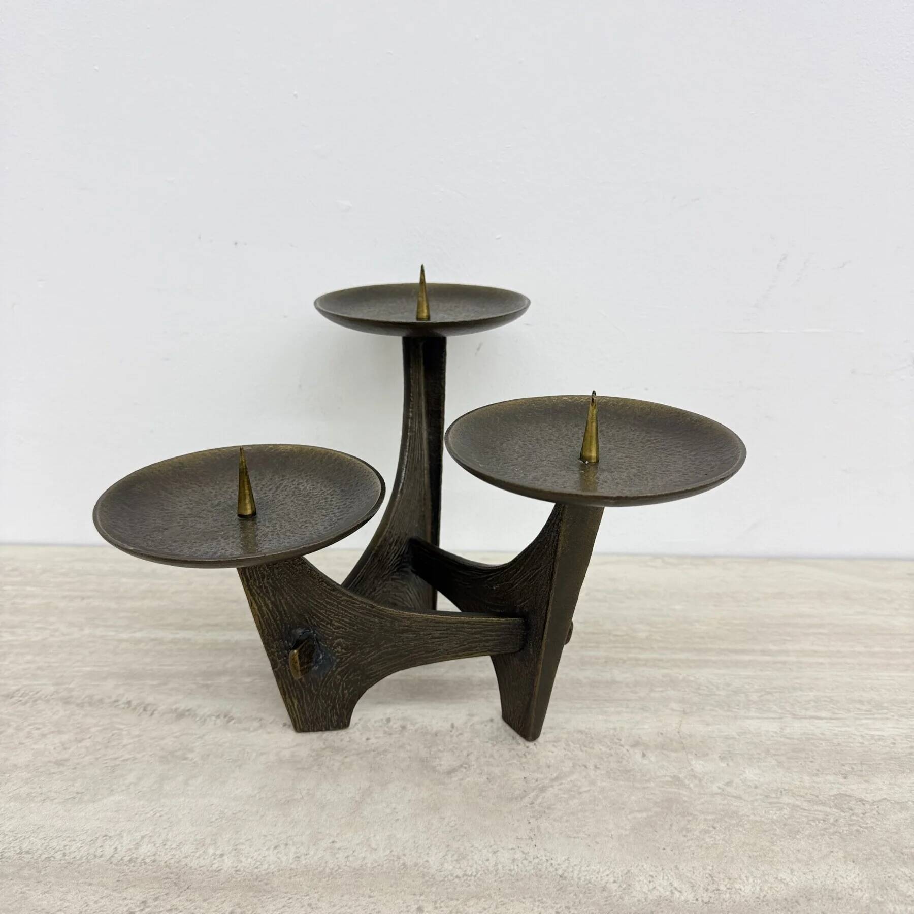 Modernist sculptural brutalist solid bronze metal candleholder, France, 1960s
