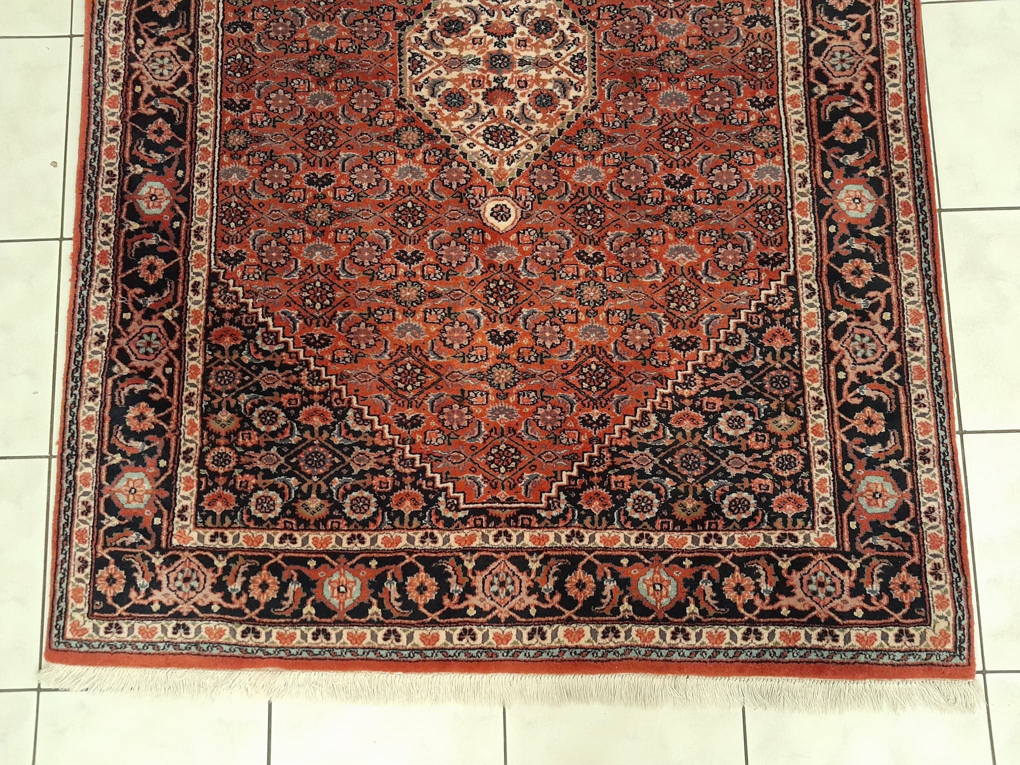 Handmade indo-bidjar rug 183x131cm