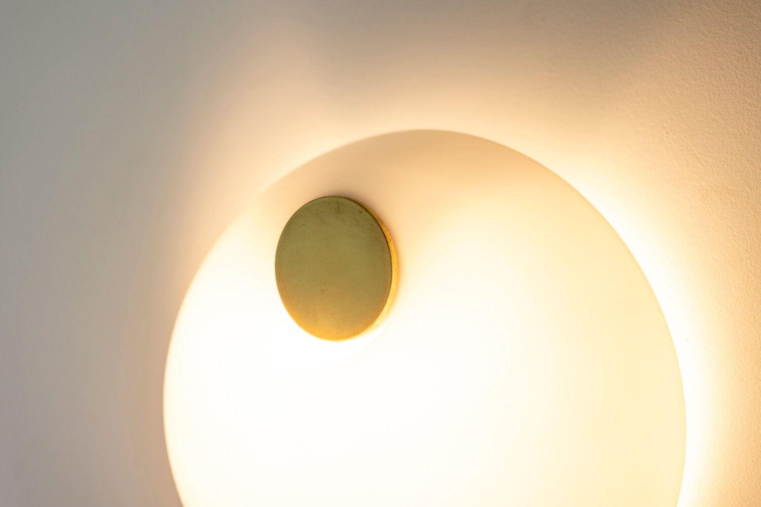 Opaline wall lamp, 1970s