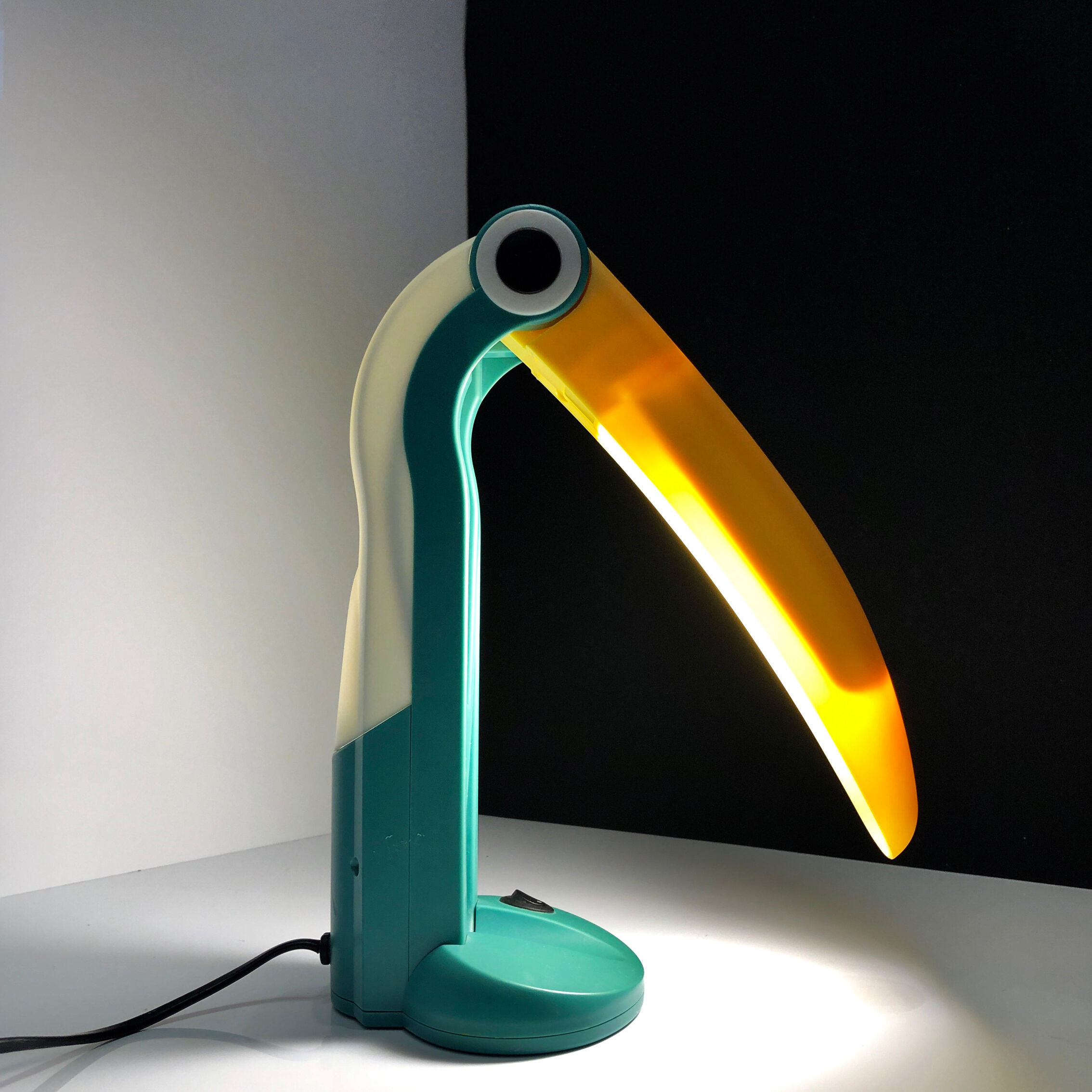Ht Wuang articulated toucan lamp 80