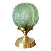Lampe de table globe en verre art déco ancien moulé vert et pied en laiton