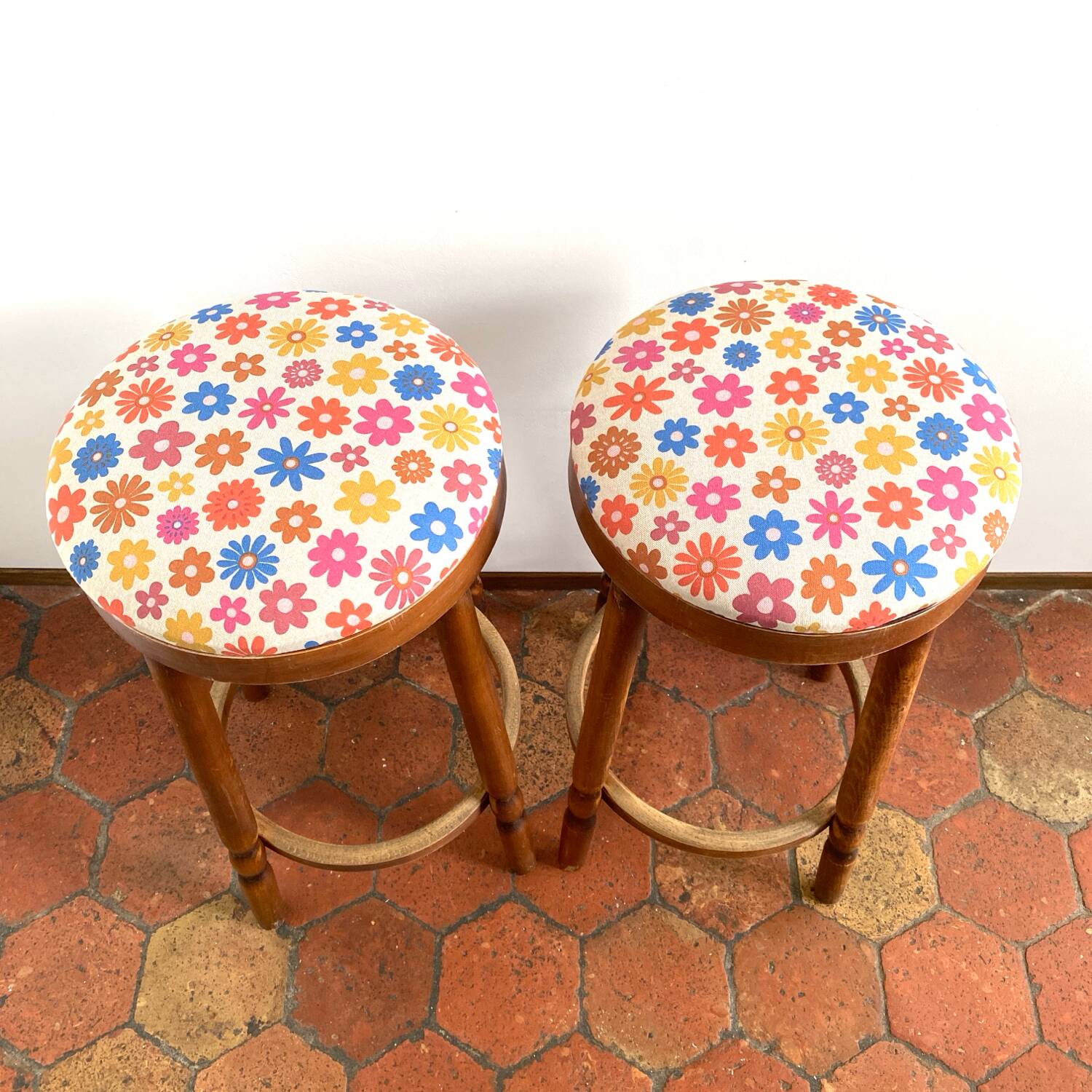 Pair of vintage wooden stools - vintage flower