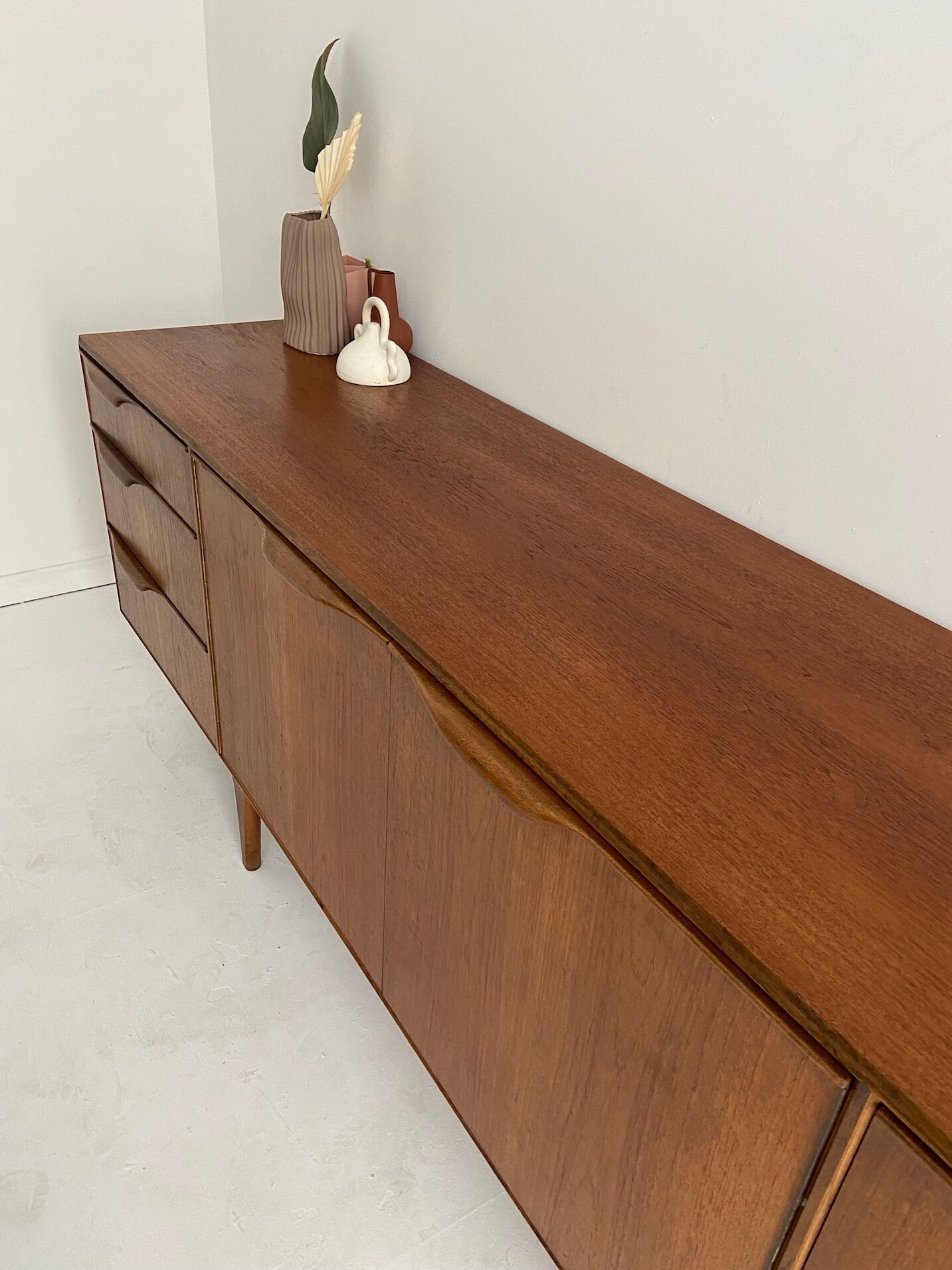 Enfilade design vintage par McIntosh
