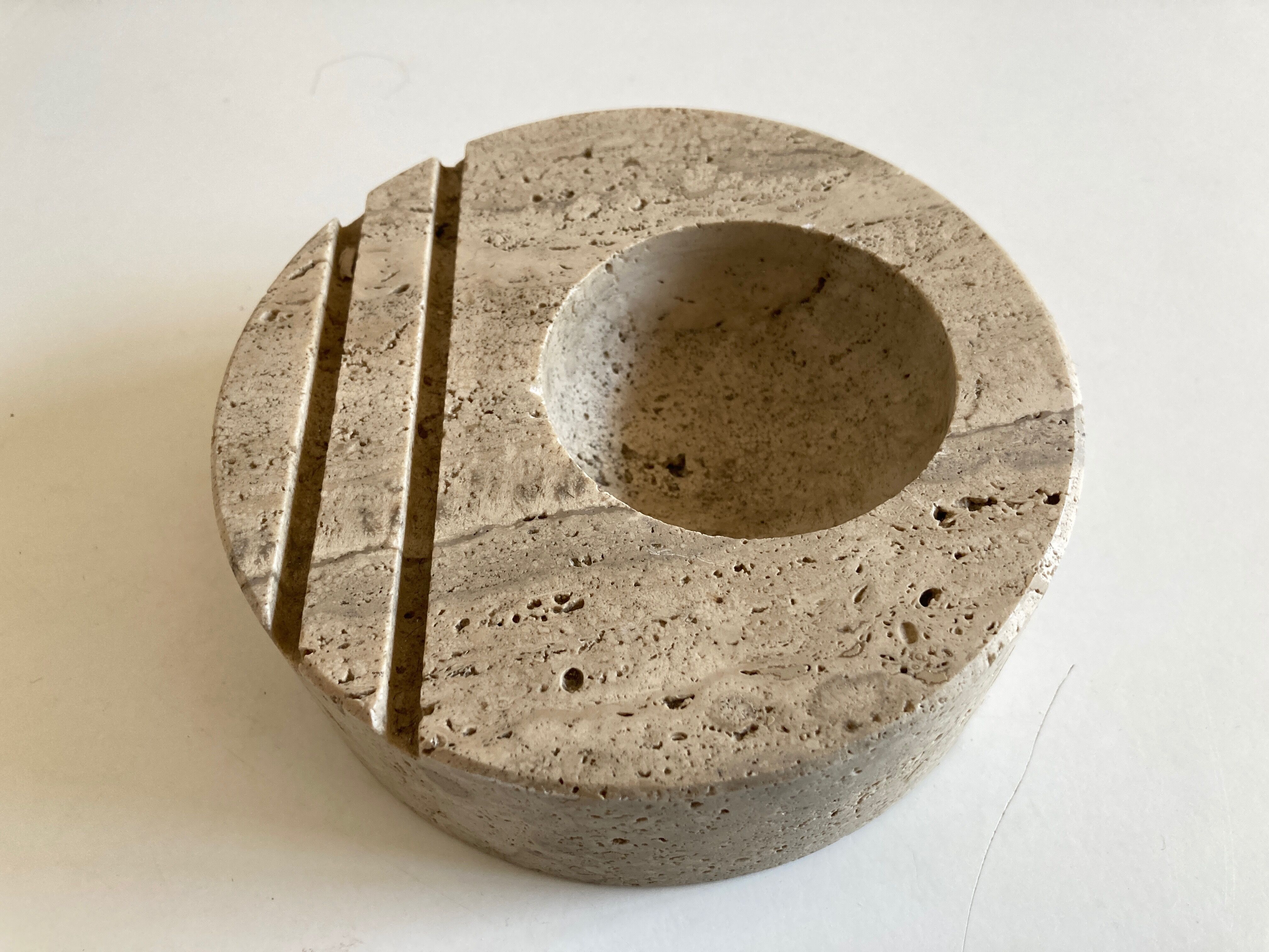 Empty Pocket Fratelli Manelli in travertine 1970