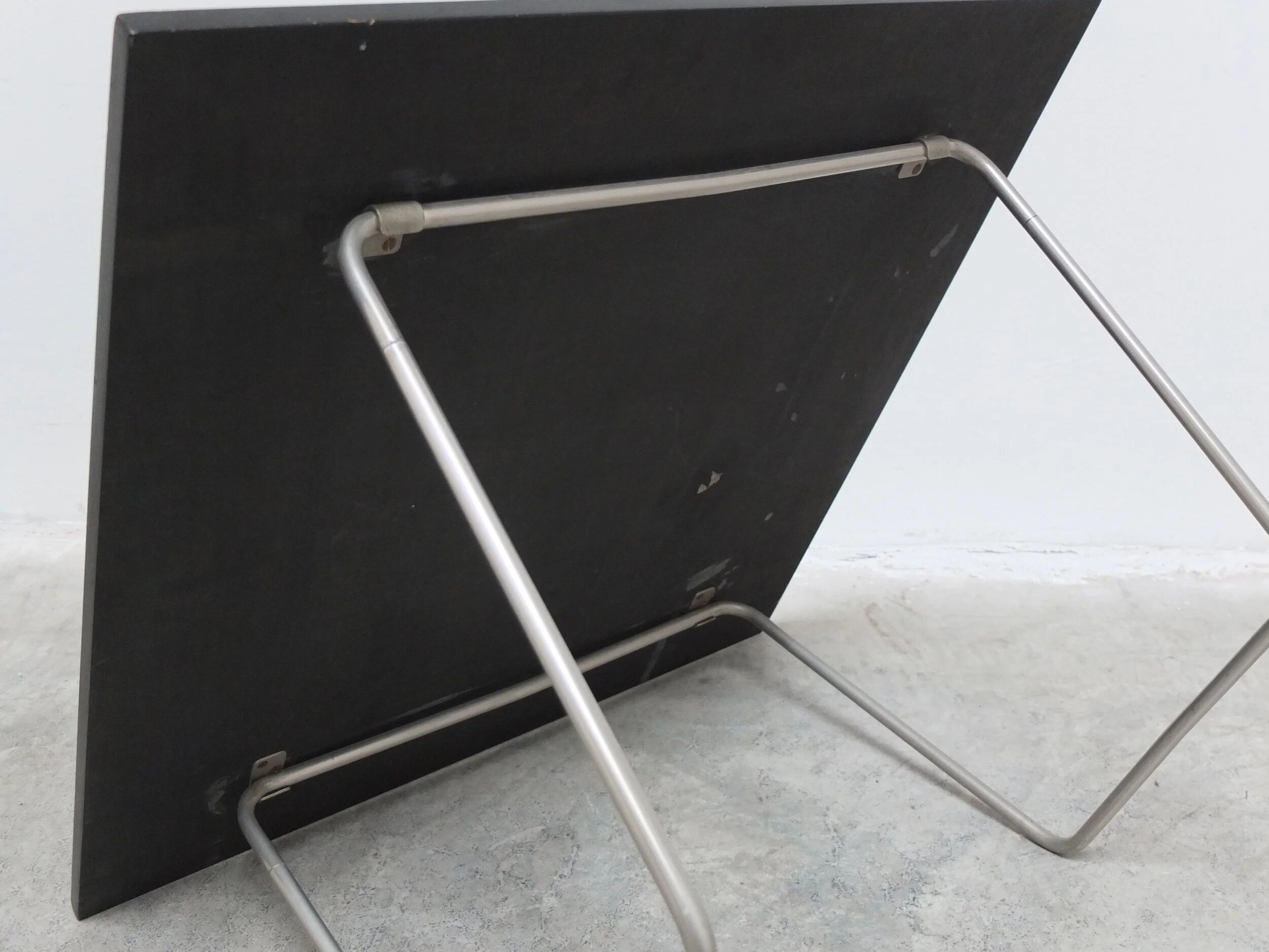 Rare 'Bachelor' coffee table by Verner Panton for Fritz Hansen, 1950s