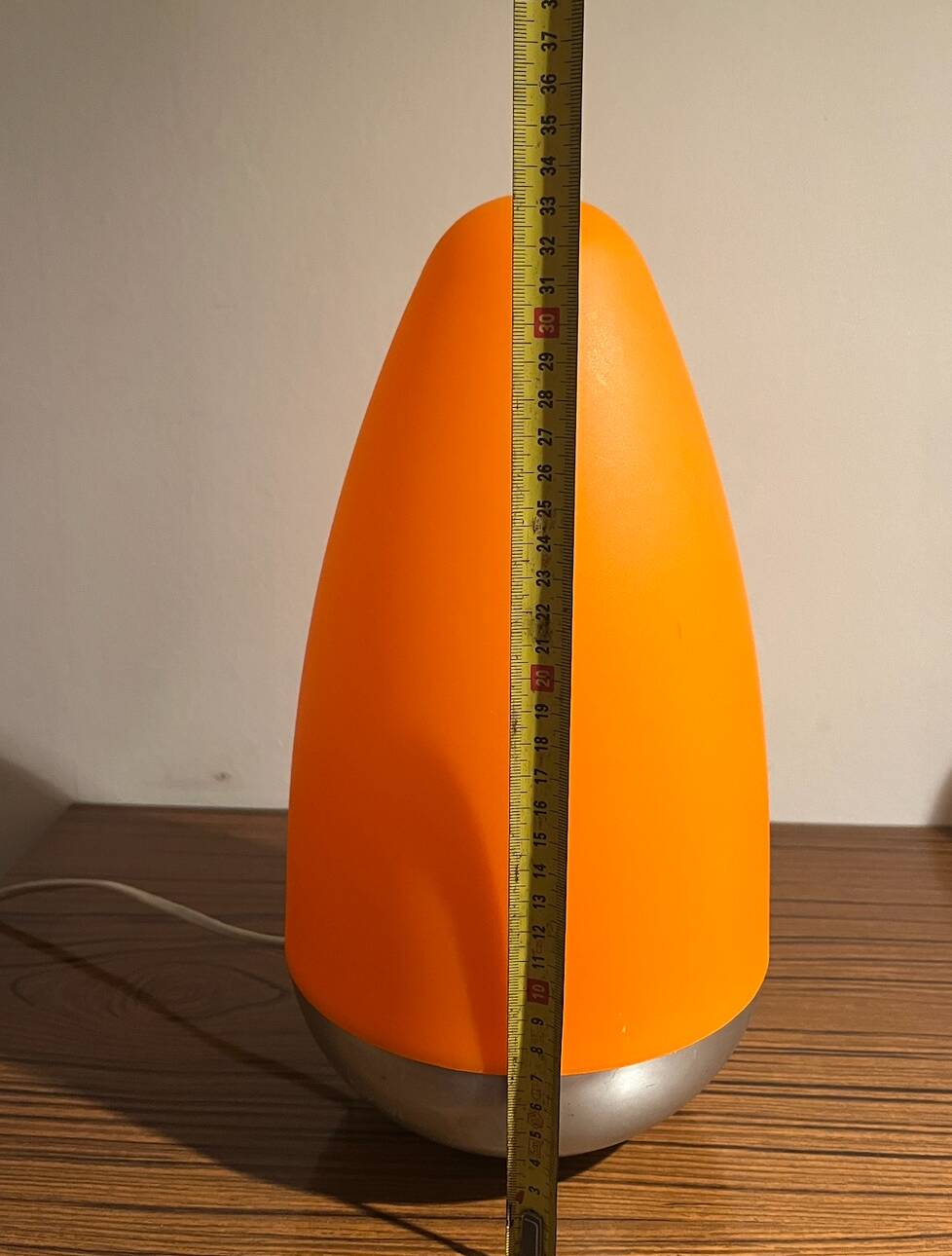 Vintage 70s space age design egg lamp