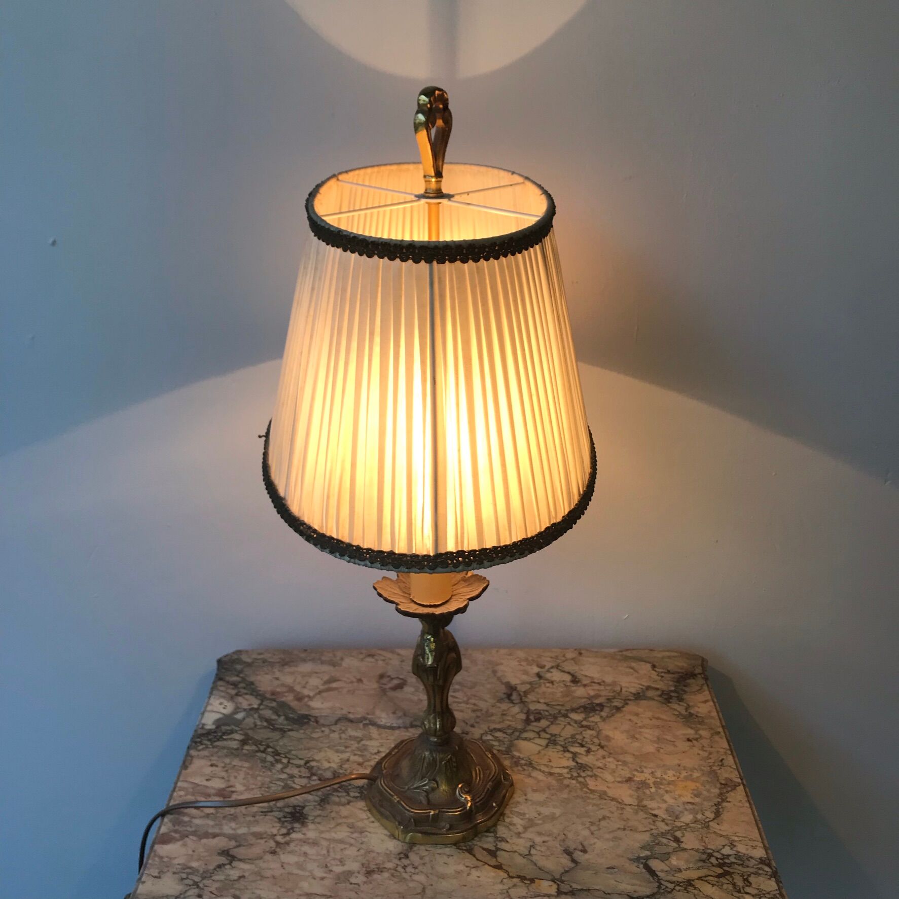 Lamp hot water bottle in bronze height 40 cm