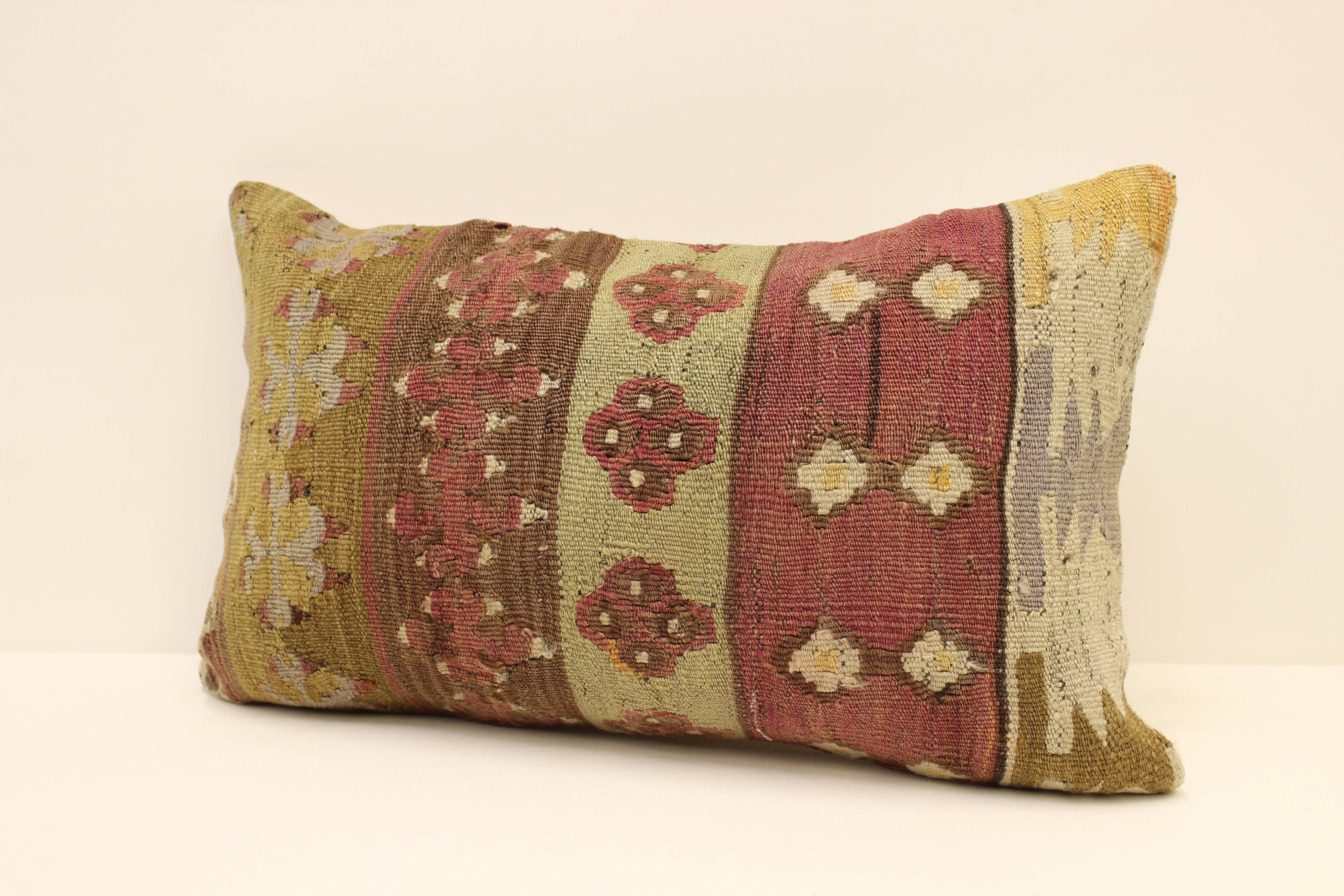 Throw Pillow, Cushion Cover 30x50 cm.