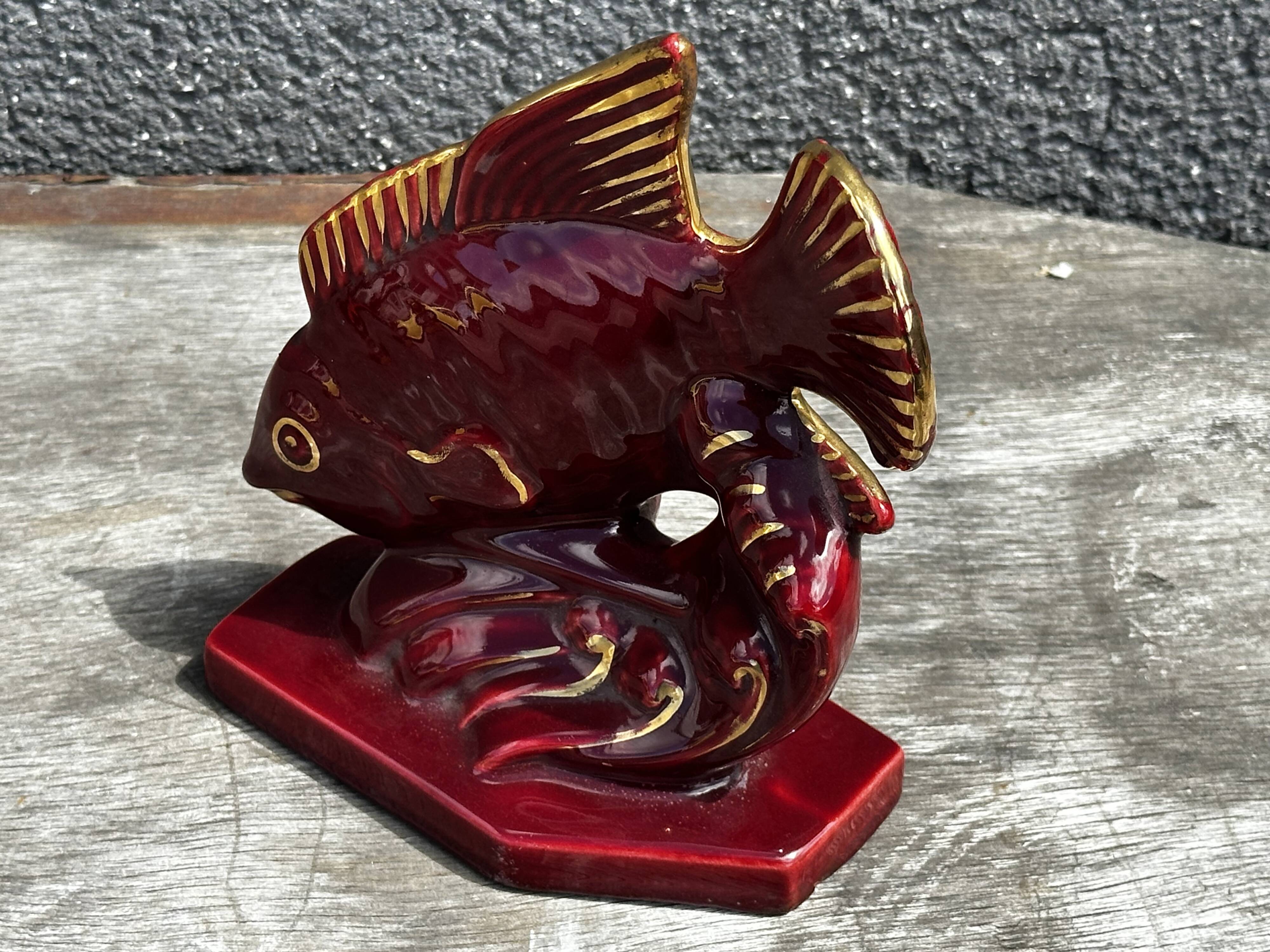 Art Deco sculpture 1930-1940 - Signed ceramic fish