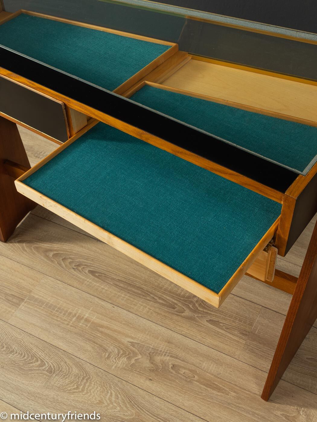 Charming Jewellery Showcase