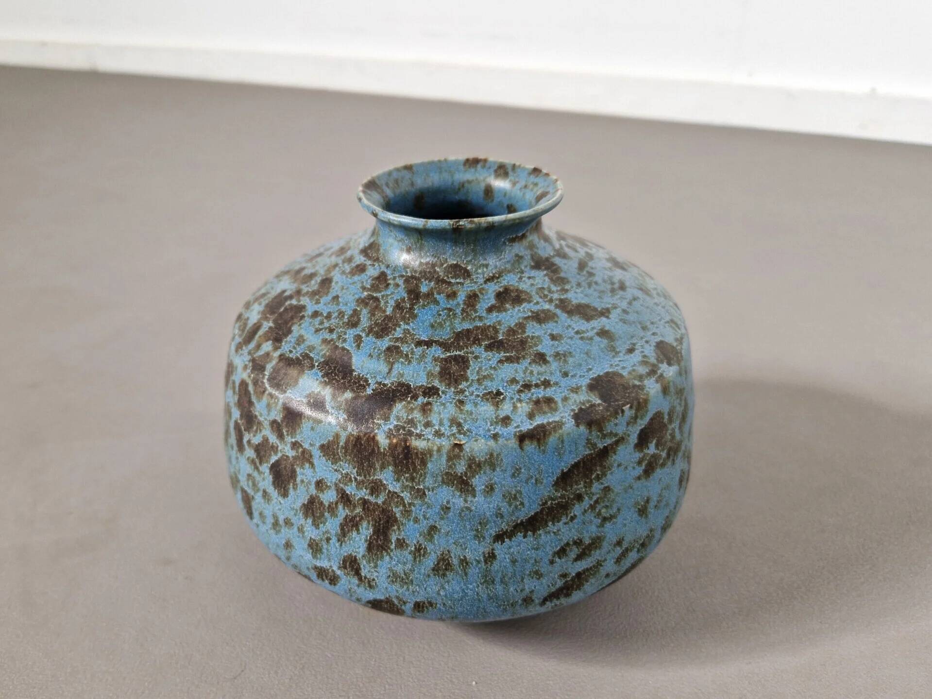 Rodolfo Gonzalez Mele vase | 1970s