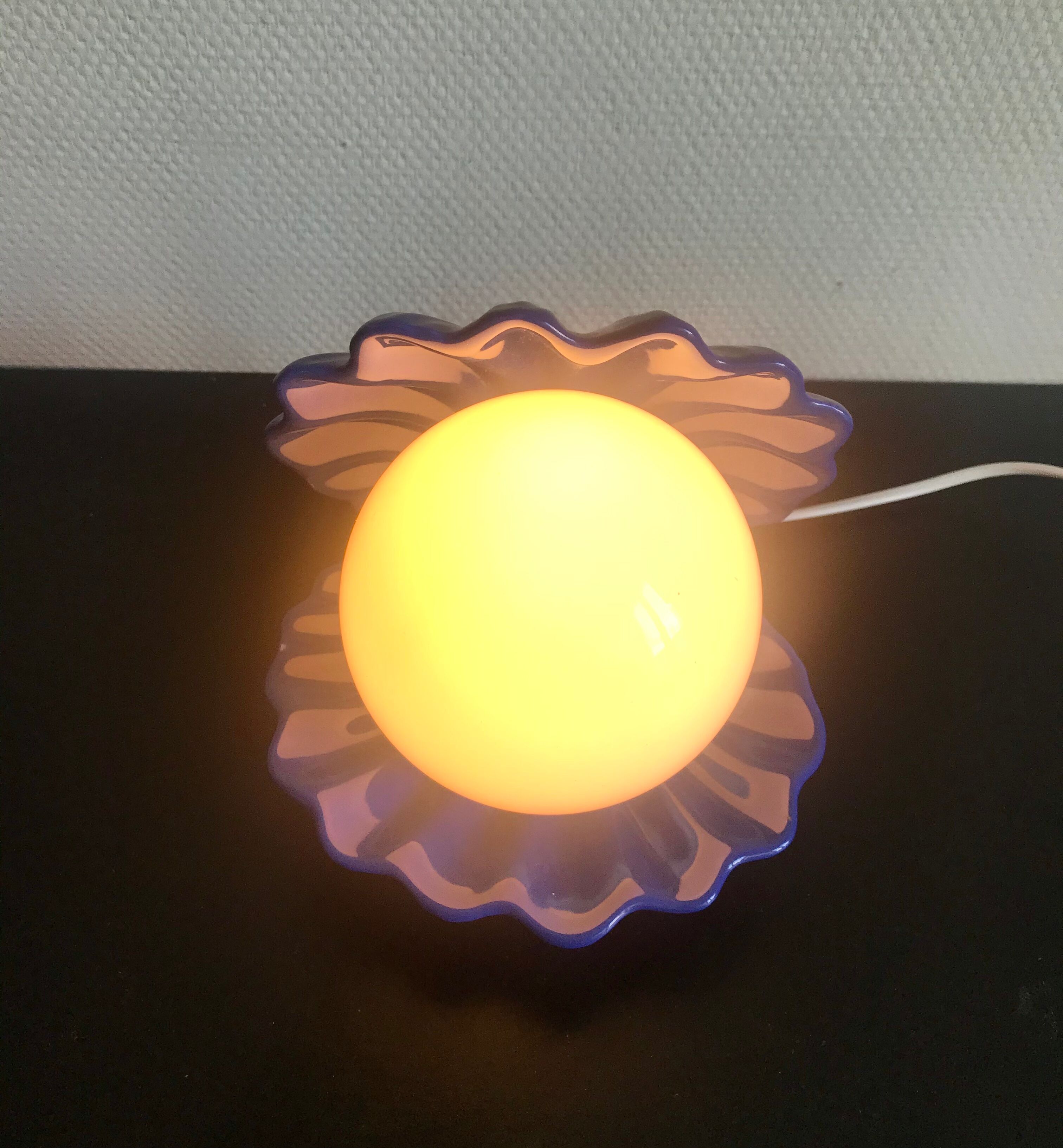 Ceramic shell lamp