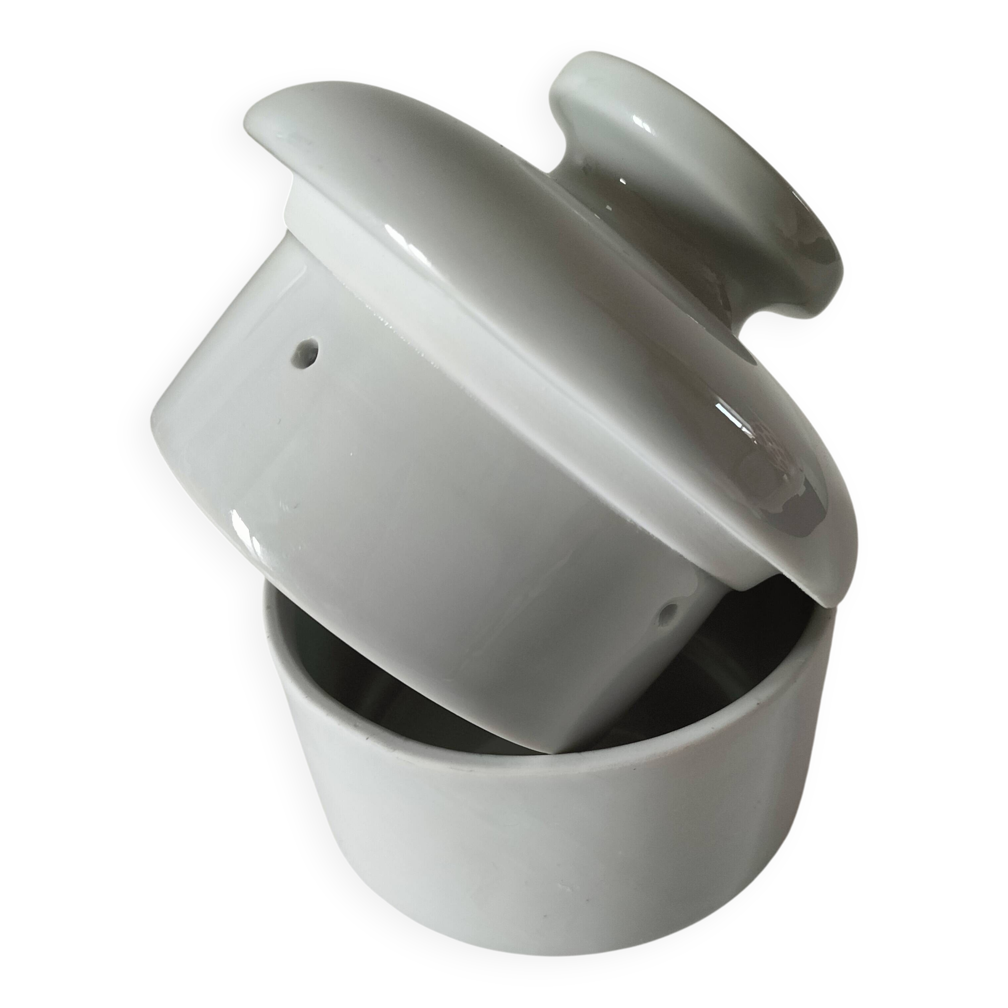 Vintage water butter dish in white porcelain - sleek design