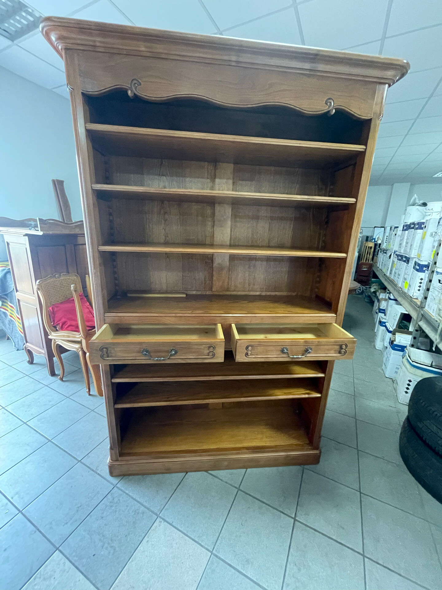 Grande bibliothèque / Vaisselier en bois 