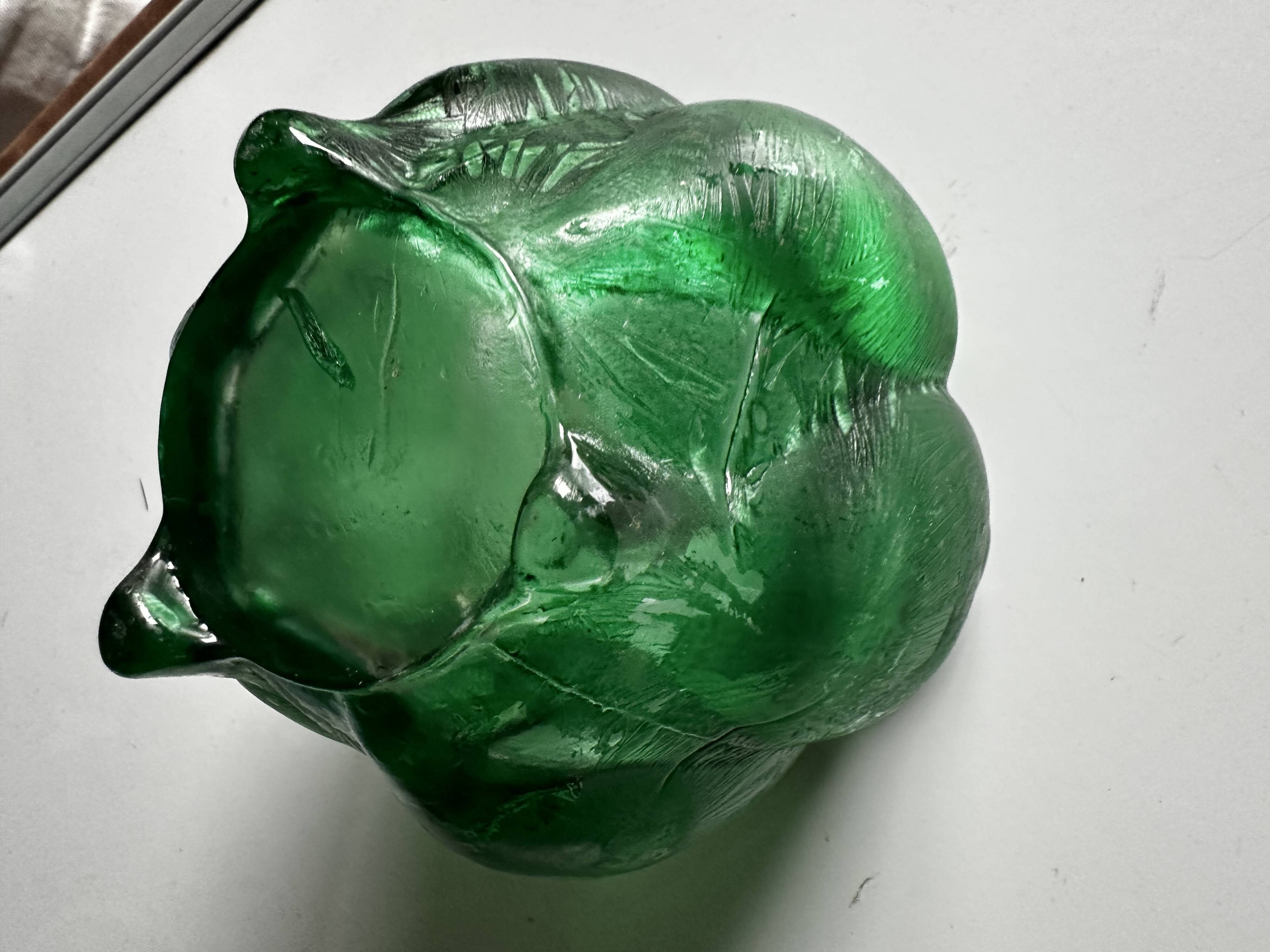 Green glass paste emptying cup from the Art Deco period