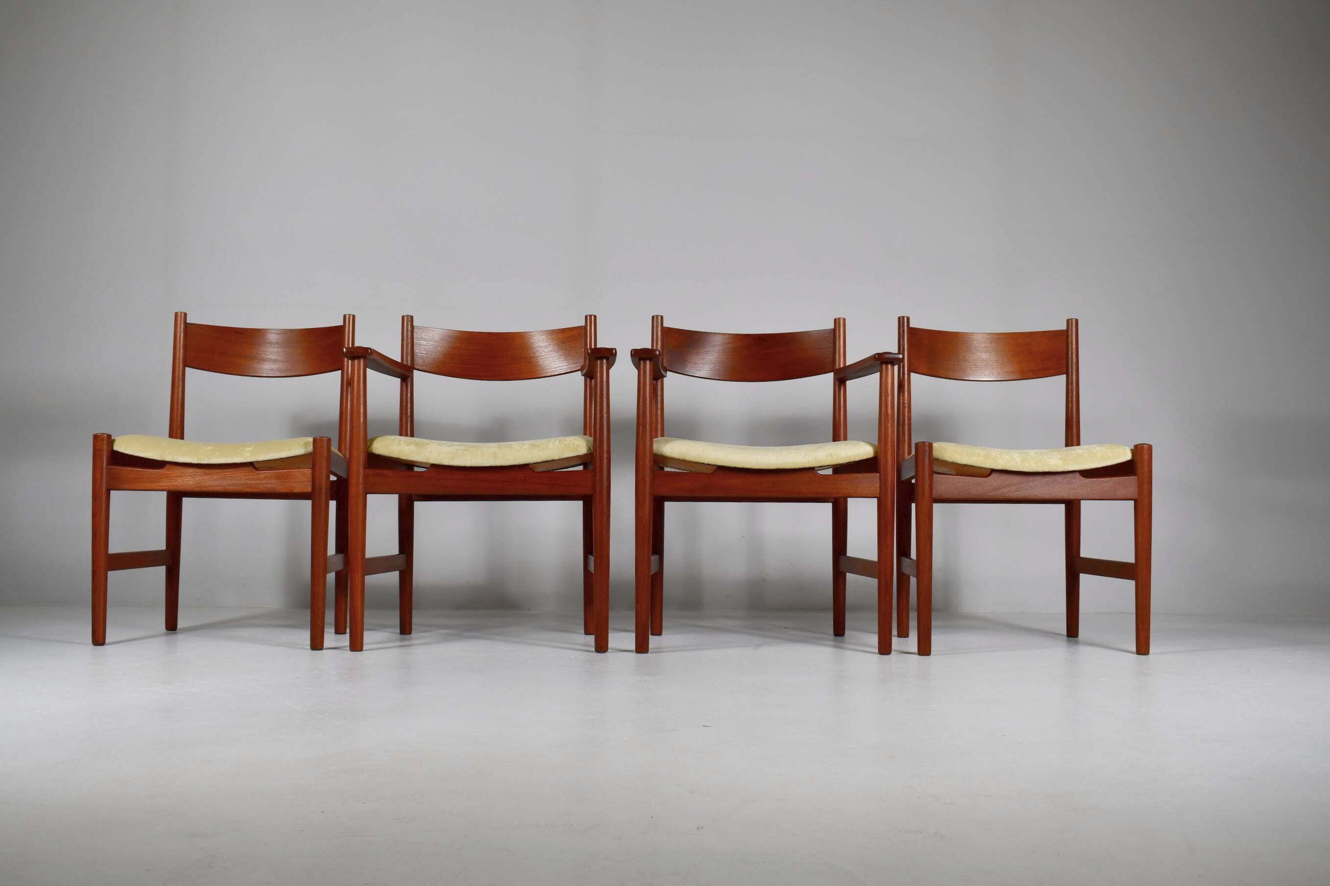 Hans Wegner dining chairs x4. Carl Hansen, Denmark. 1962
