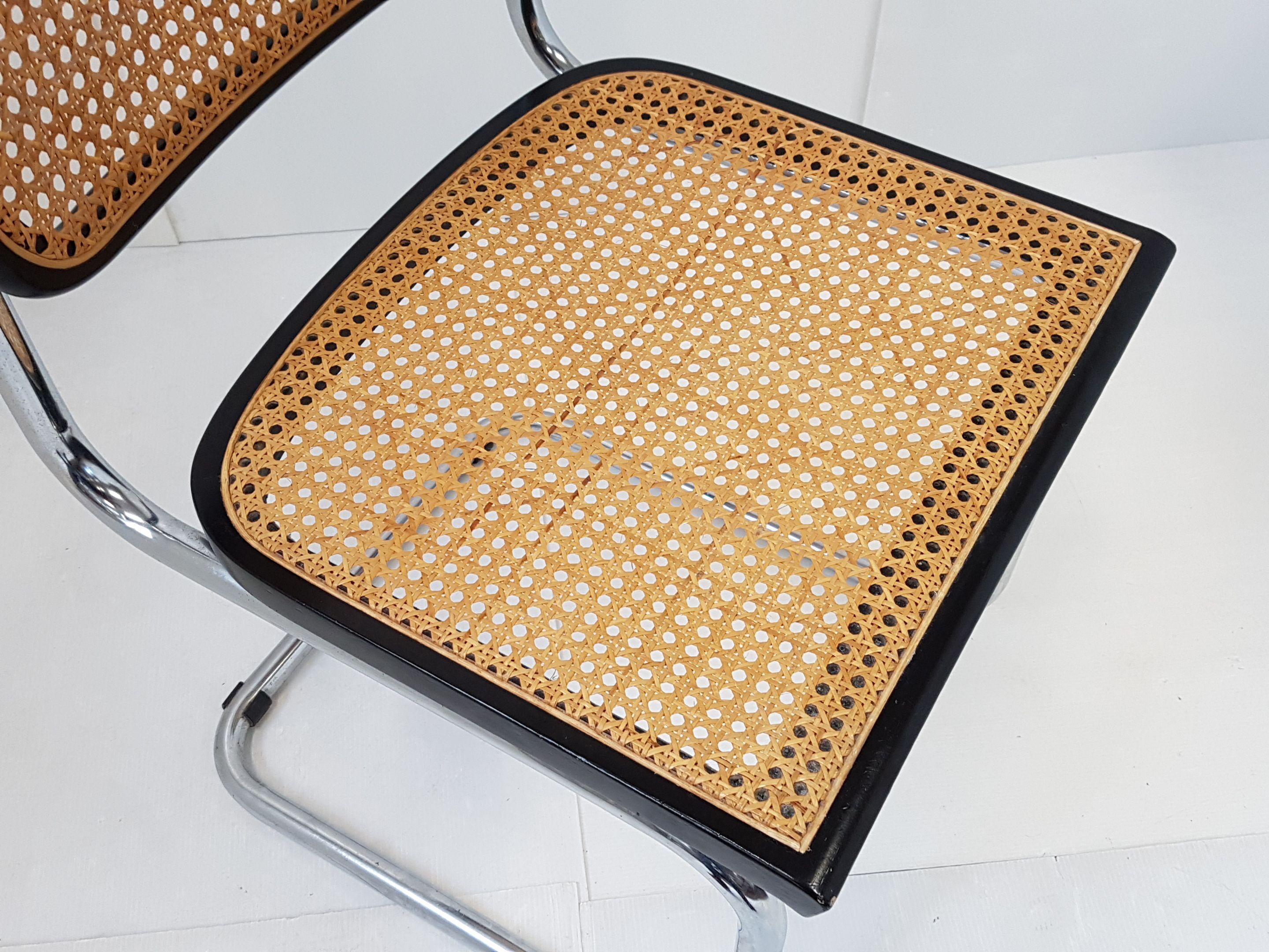 Chair by Marcel Breuer cesca B32