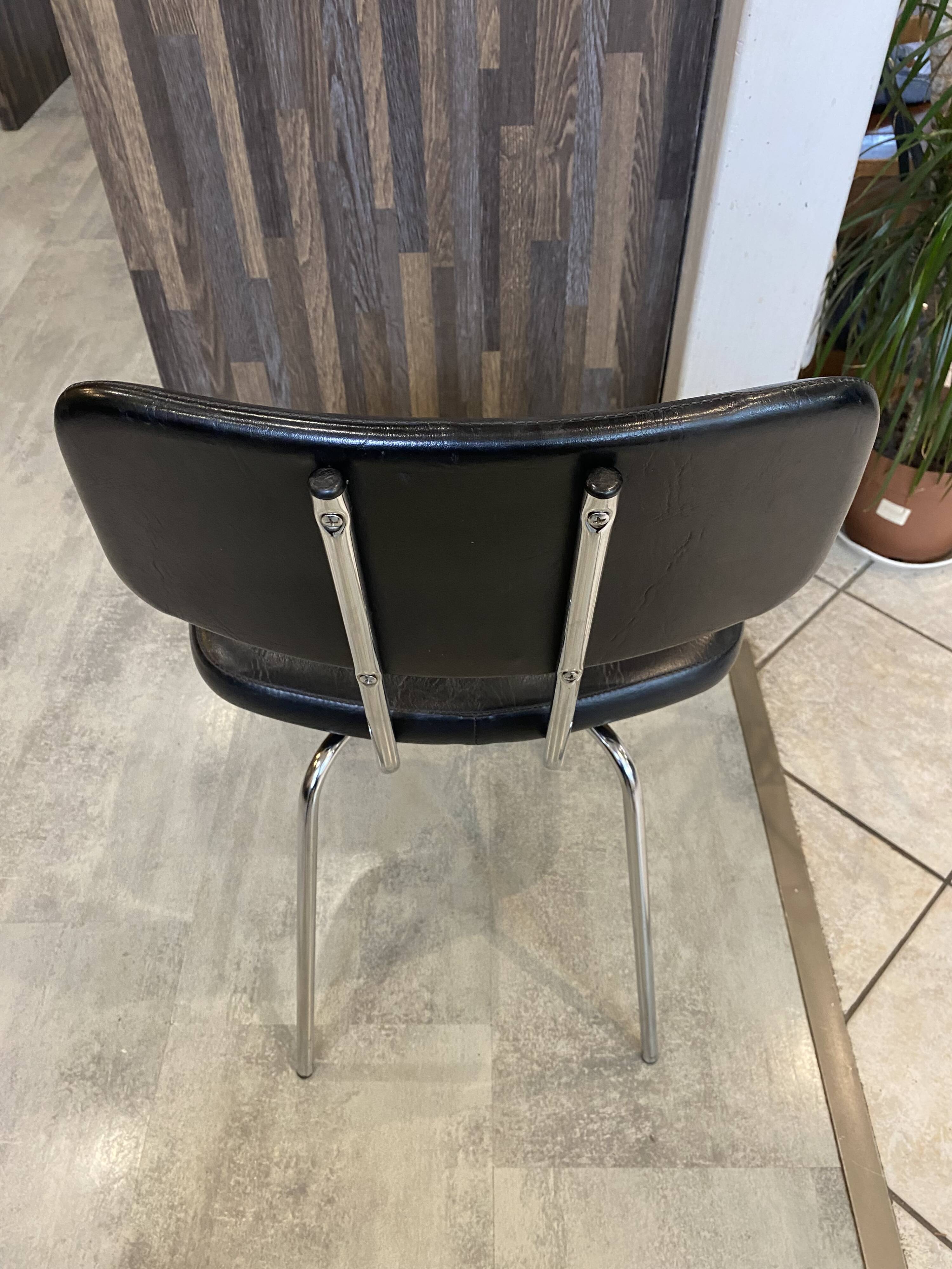 Chair N2 black vintage skai leather 1970