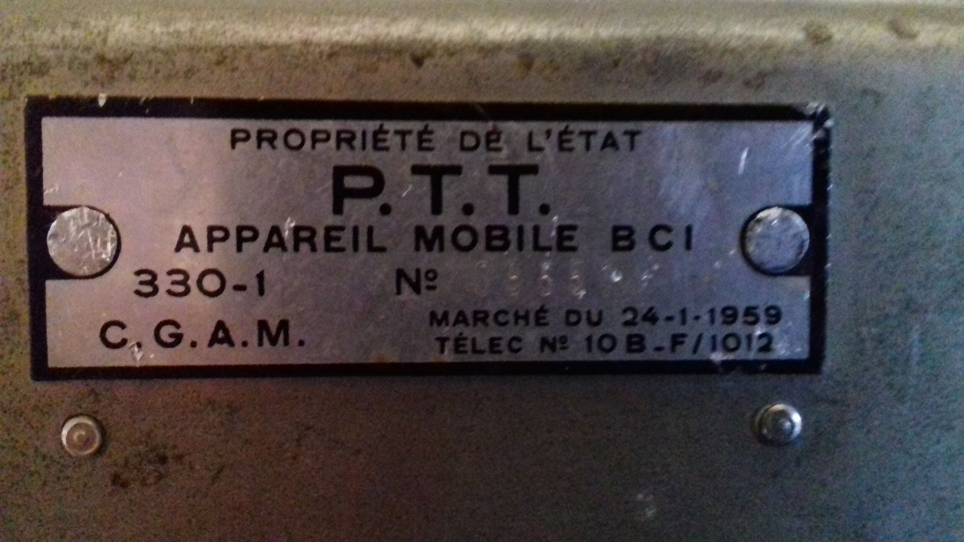 Black bakelite telephone