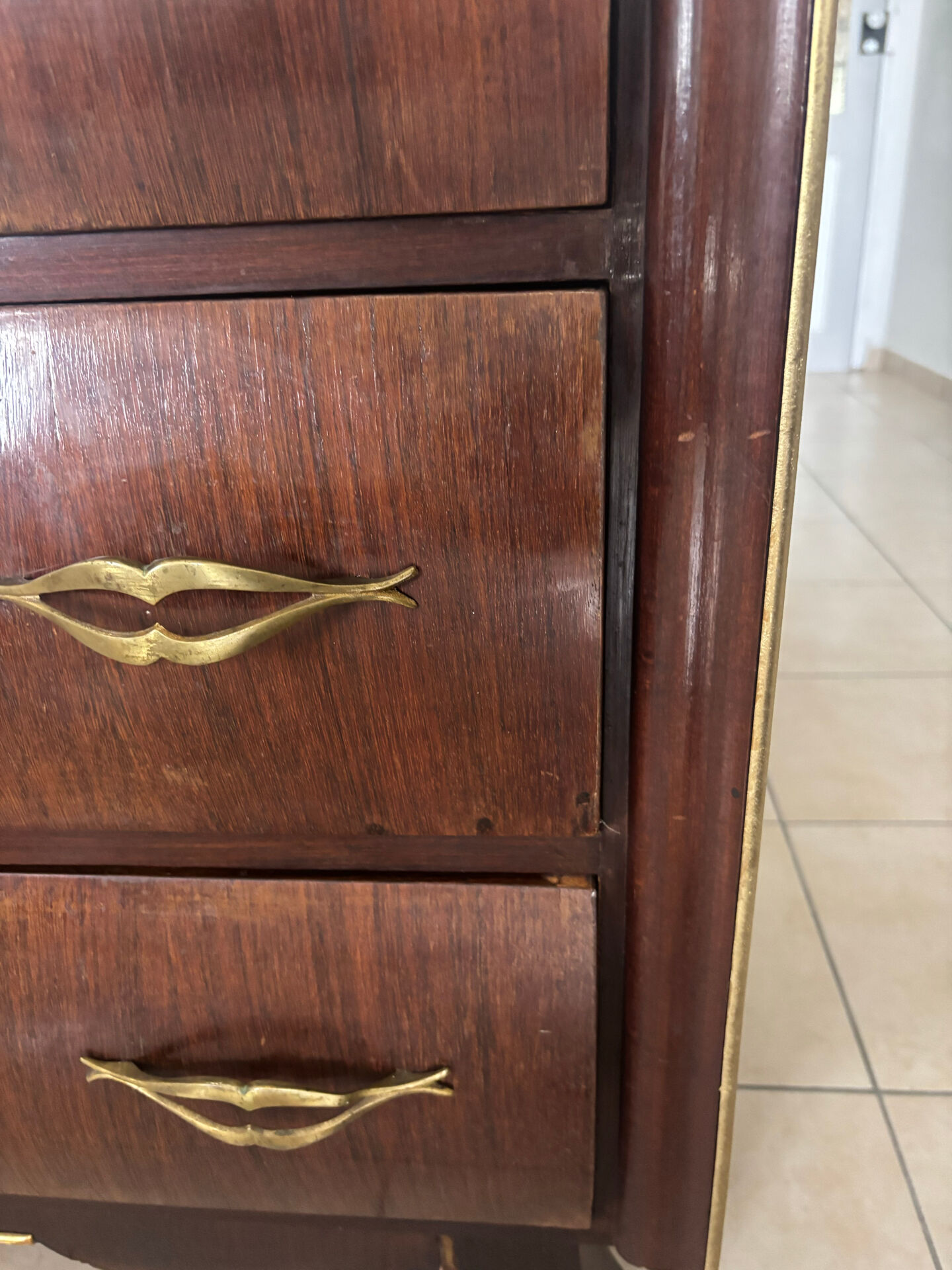 Art Deco chest of drawers
