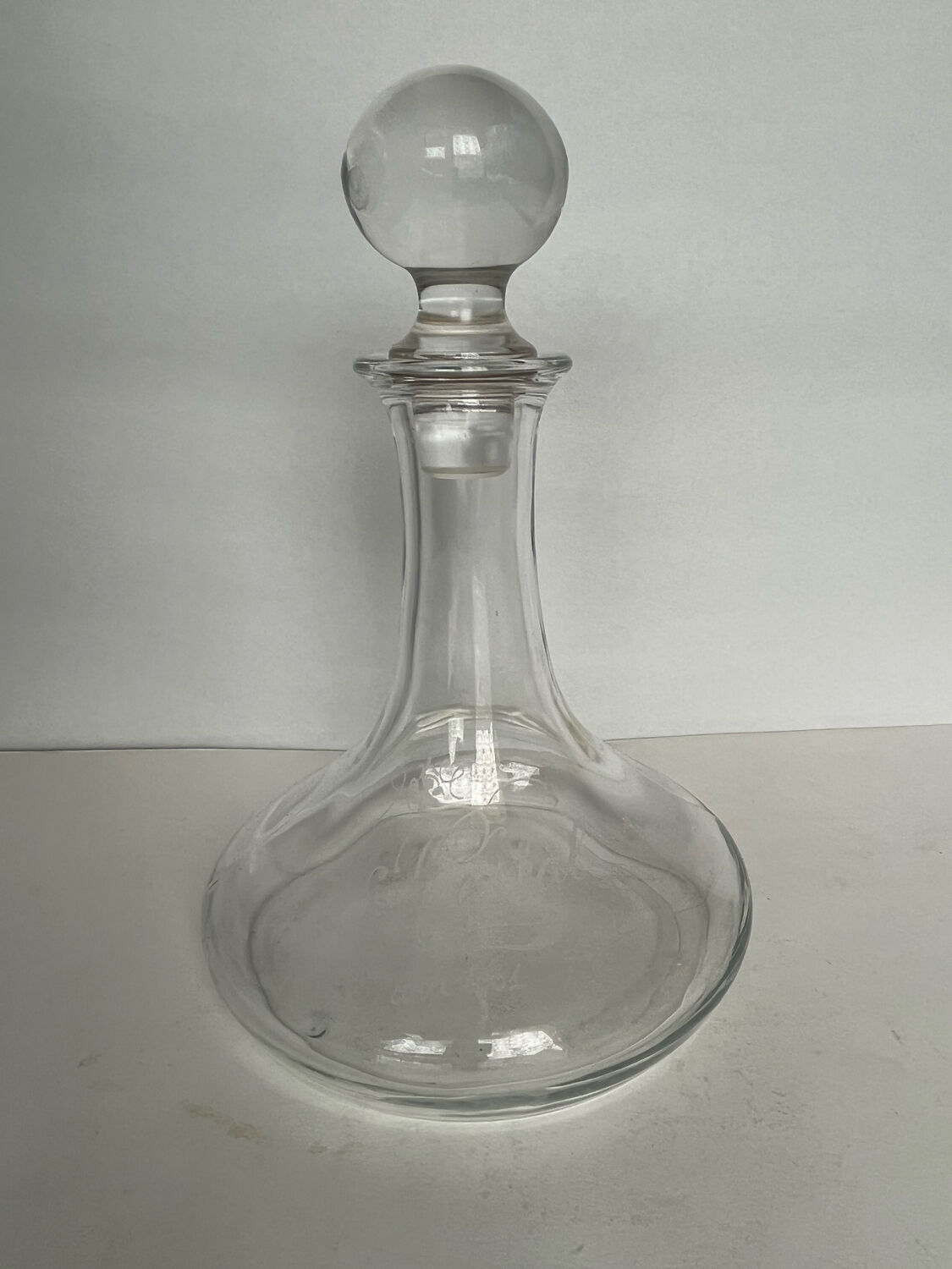 Glass decanter