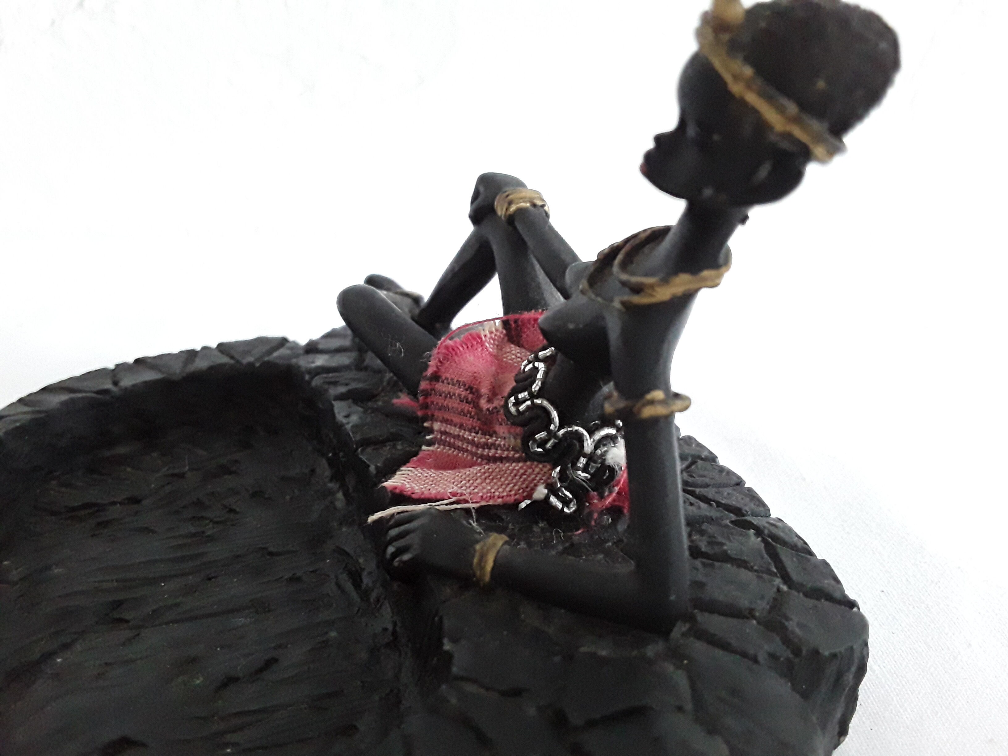 Ashtray colonial art of the 50s