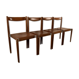 Ensemble de quatre chaises