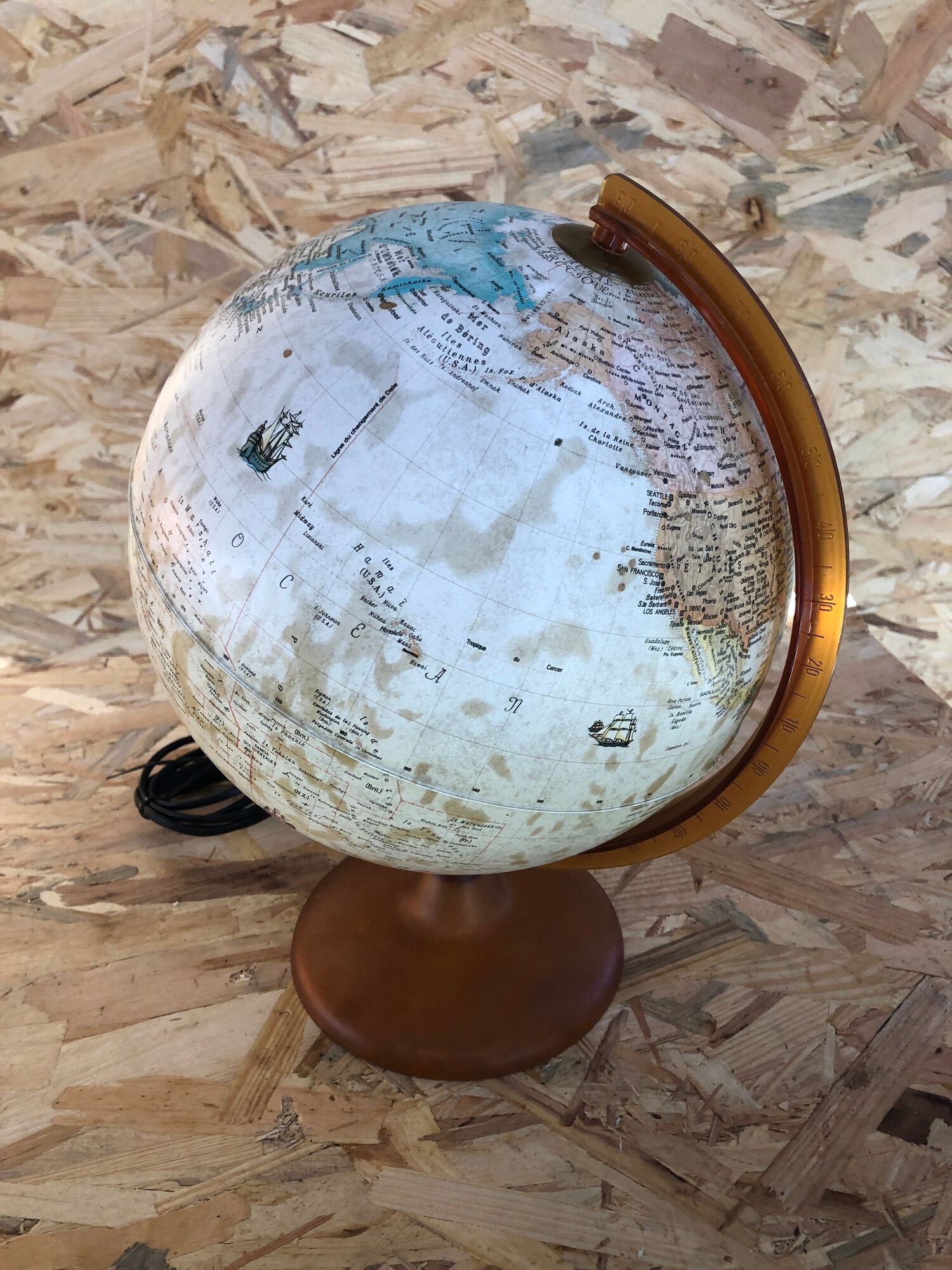 Old globe world map tecnodidattica beige