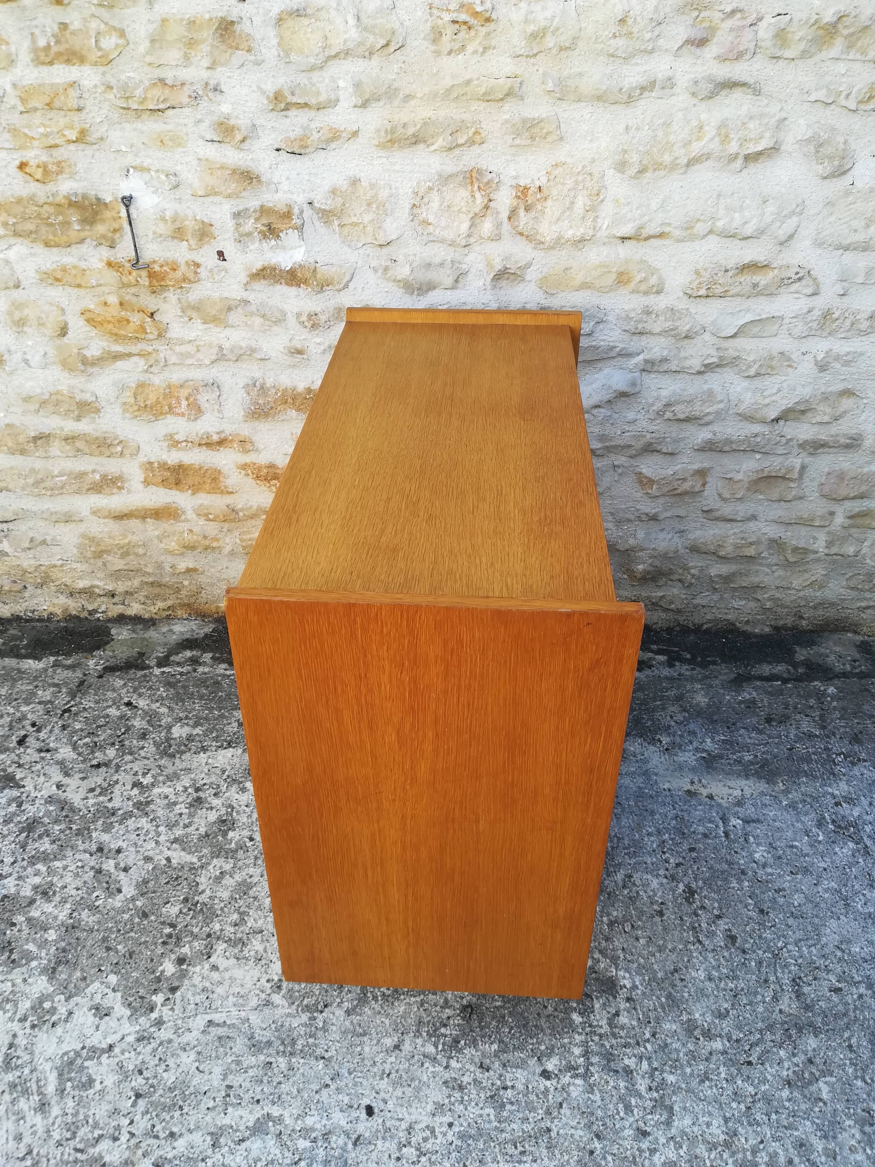 Vintage chest of drawers