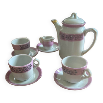 Old dinette tea service