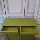 Green Parisian Buffet