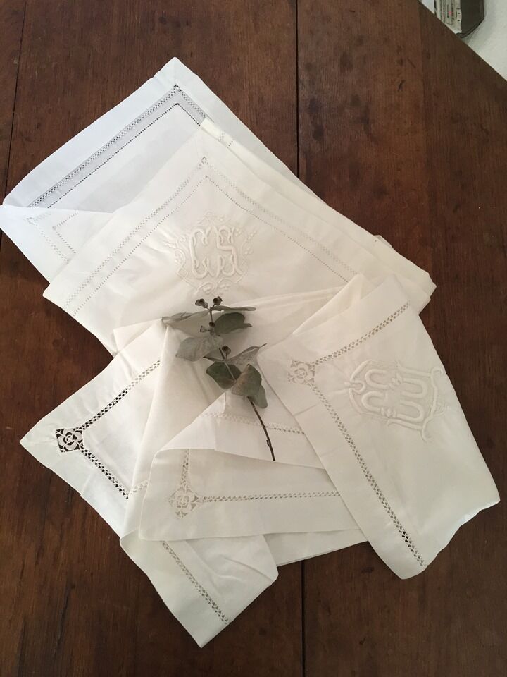 Two pillowcases made of white monogrammed cotton C S.