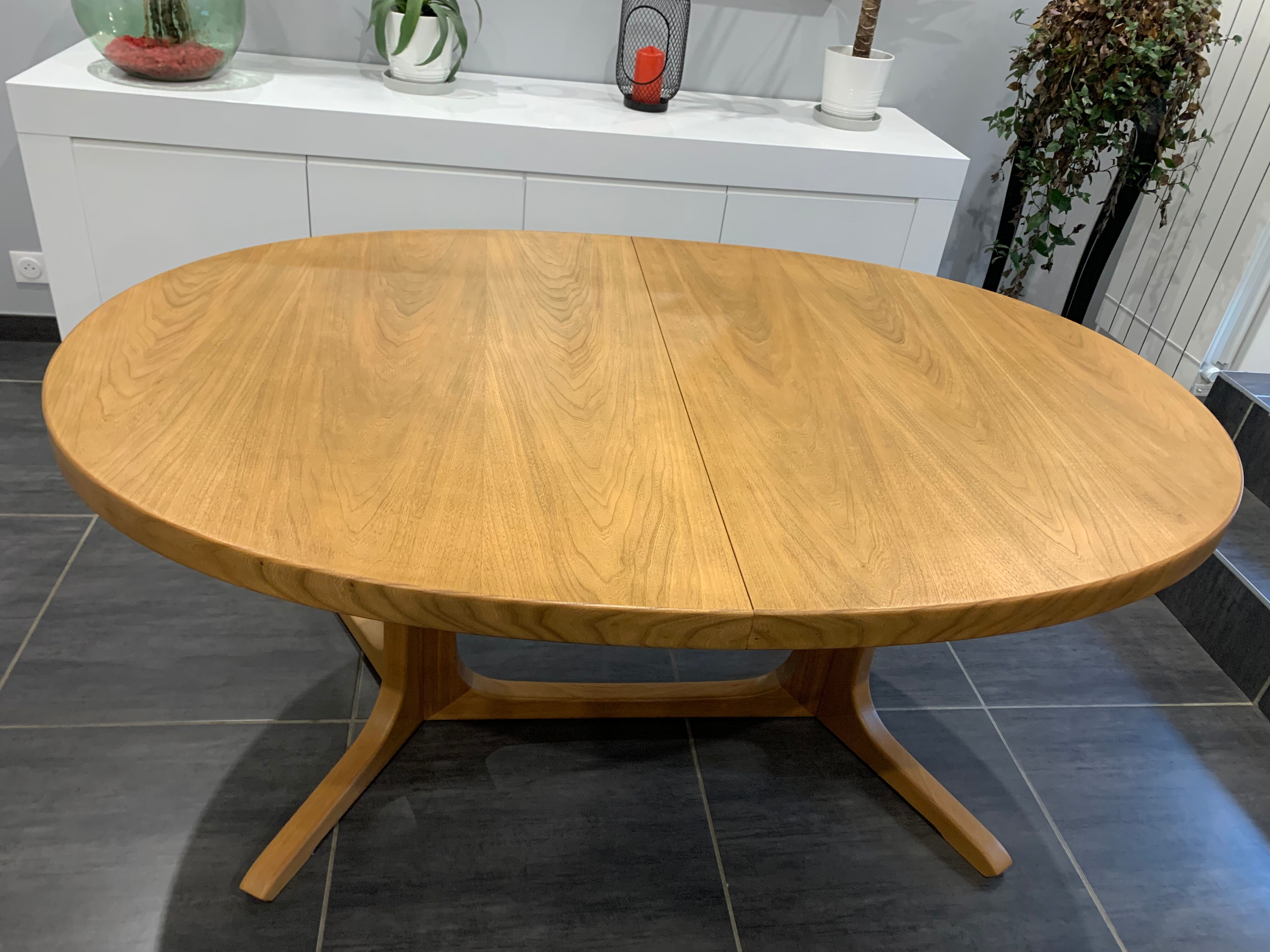 Vintage Baumann 1970s extendable table