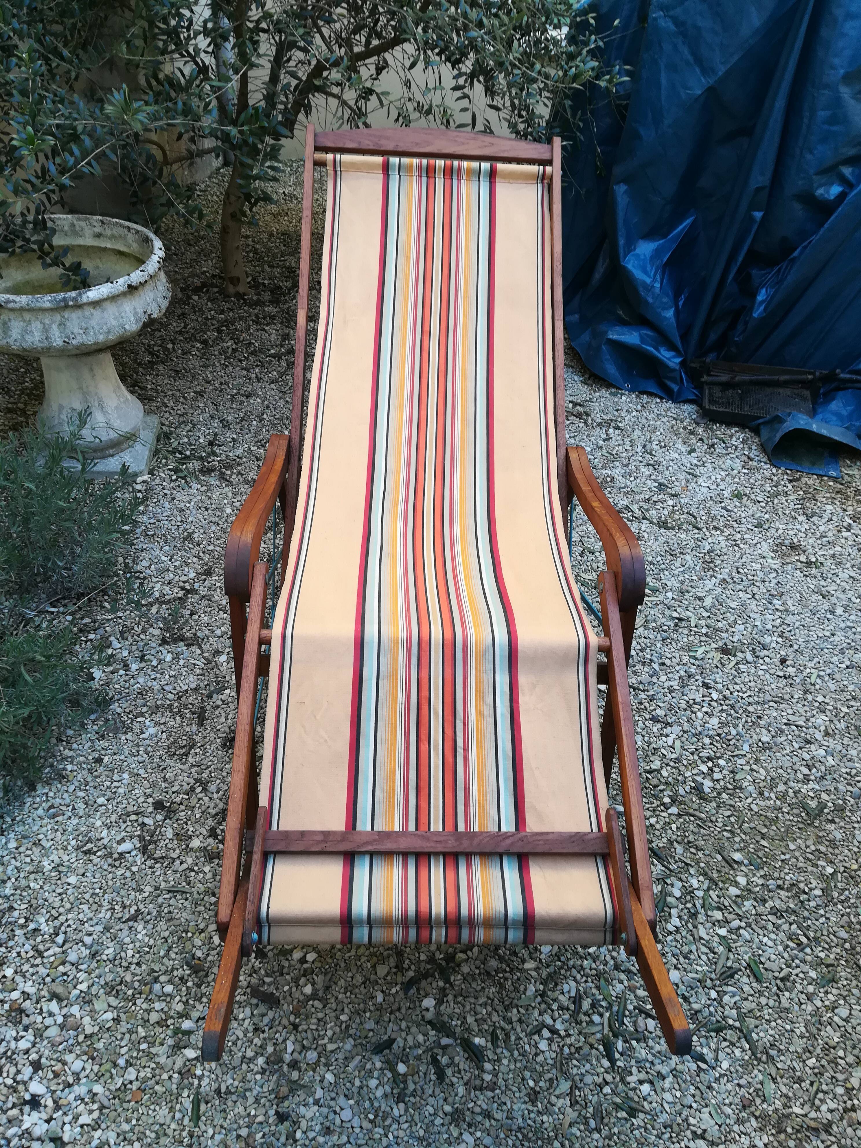 Foldable deck chair from the 1940s