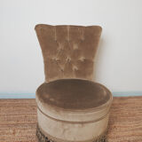 Vintage armchair in green color