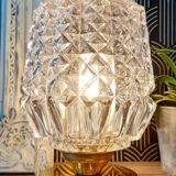 Chiseled glass lamp
