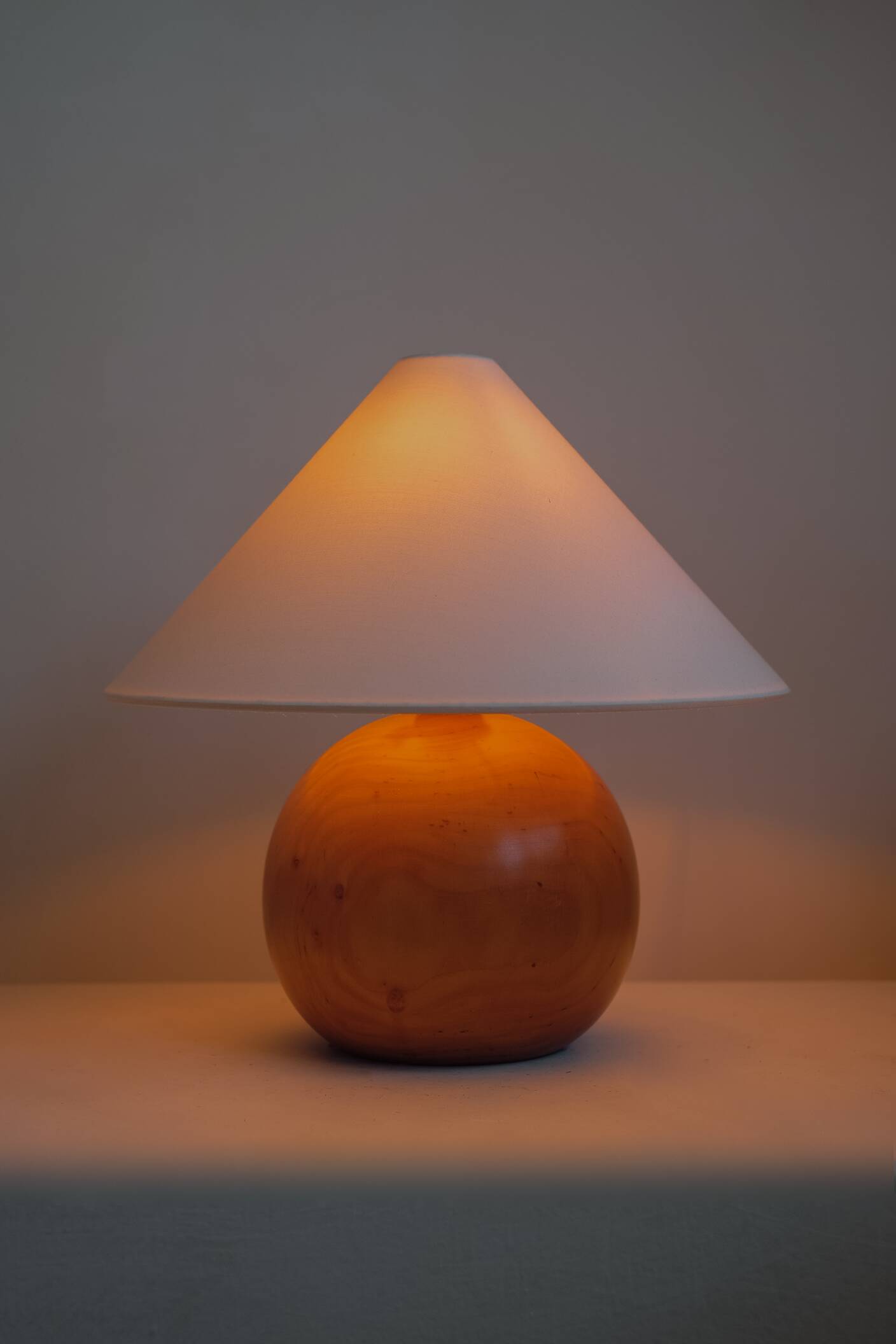 Wooden table lamp