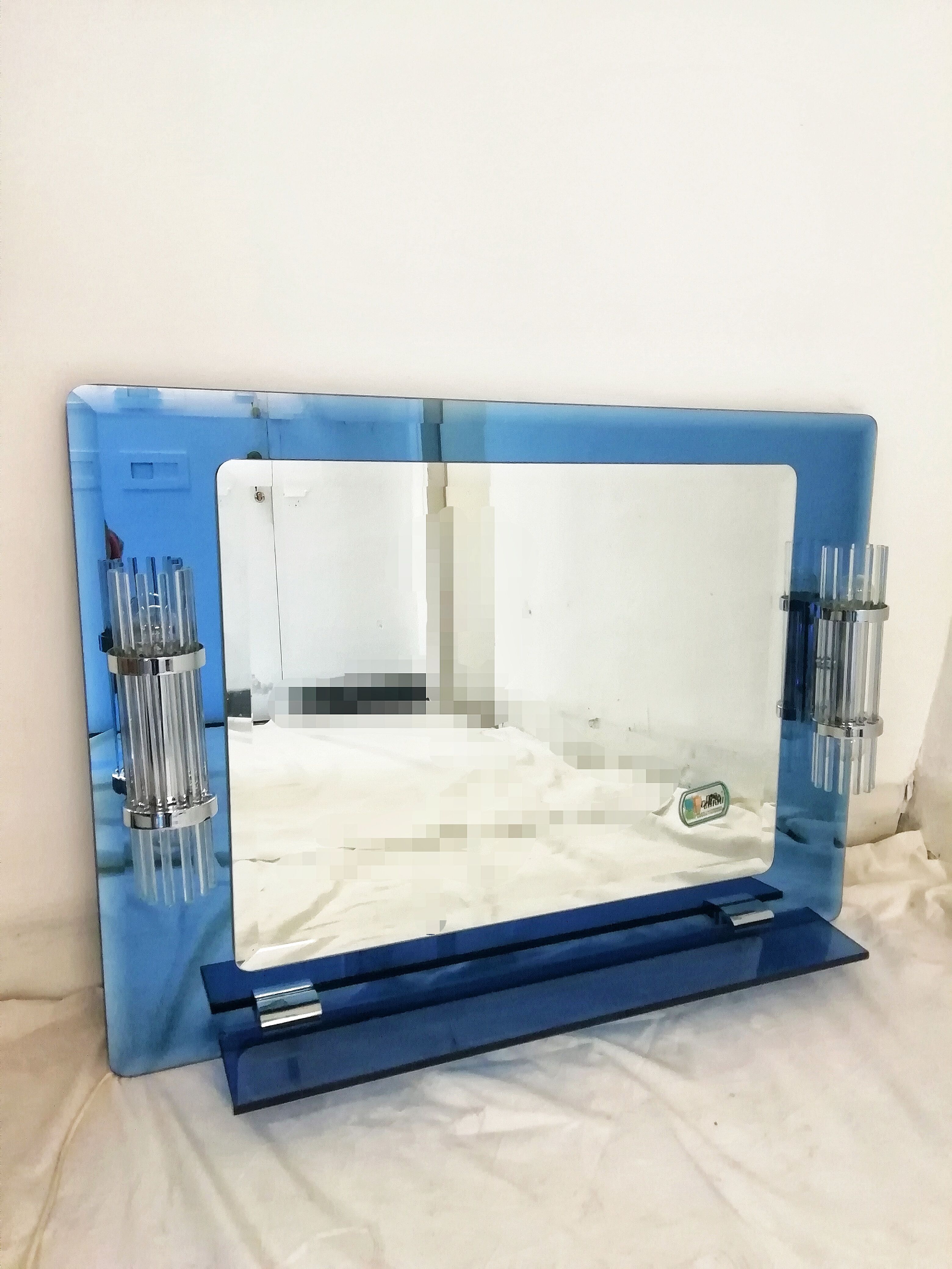 Miroir bleu de bain en verre