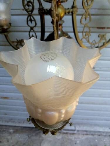 Antique, rare and important gas chandelier from the Napoléon III period and style, weighing 4.8 kg.