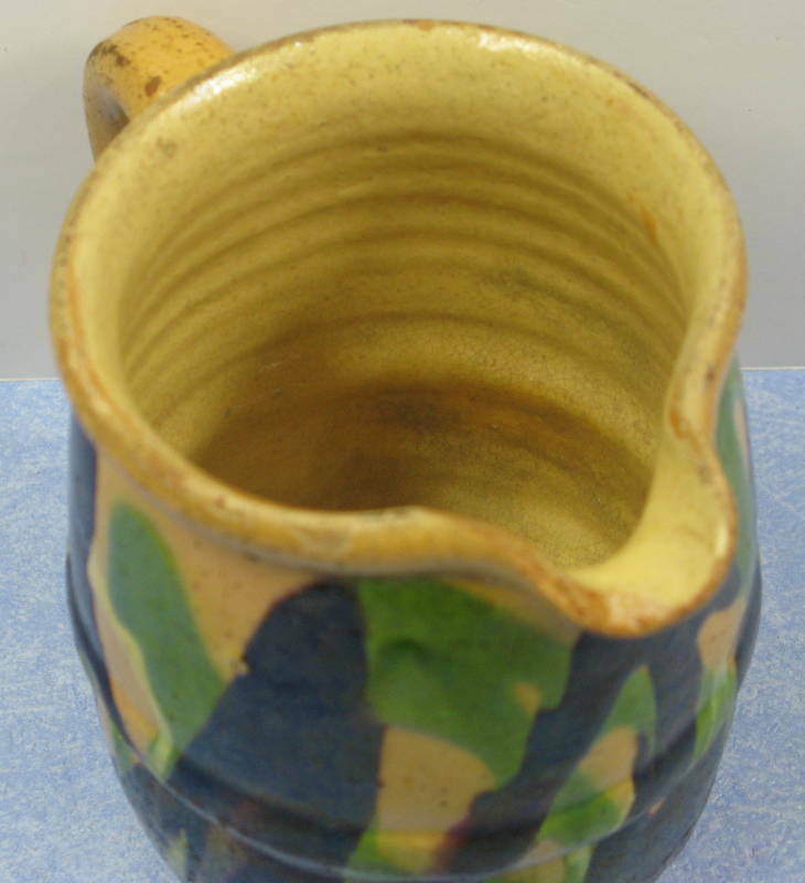 Pottery earth varnished popular art