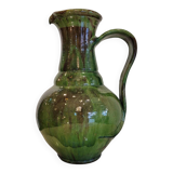 Pichet en céramique vernissée verte de Biot, France fin XIXème début XXème