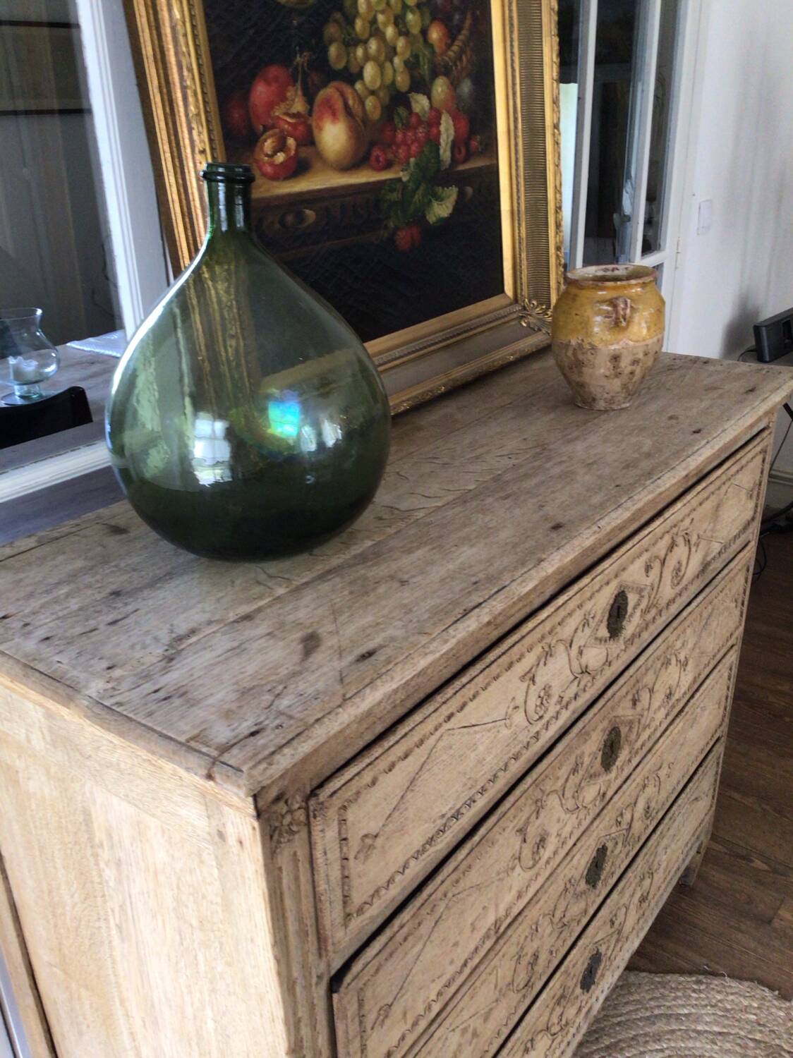 Commode XIXe en chêne sculptée