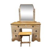 Hairdresser and her cerused oak stool, English work from the 1950s.