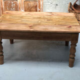 Ancienne table basse pieds tournés