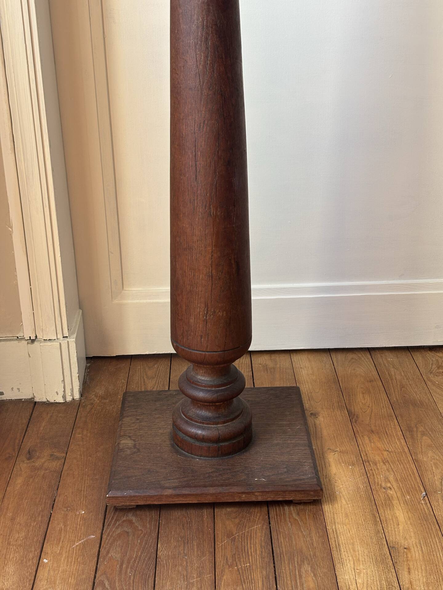 Colonne en bois