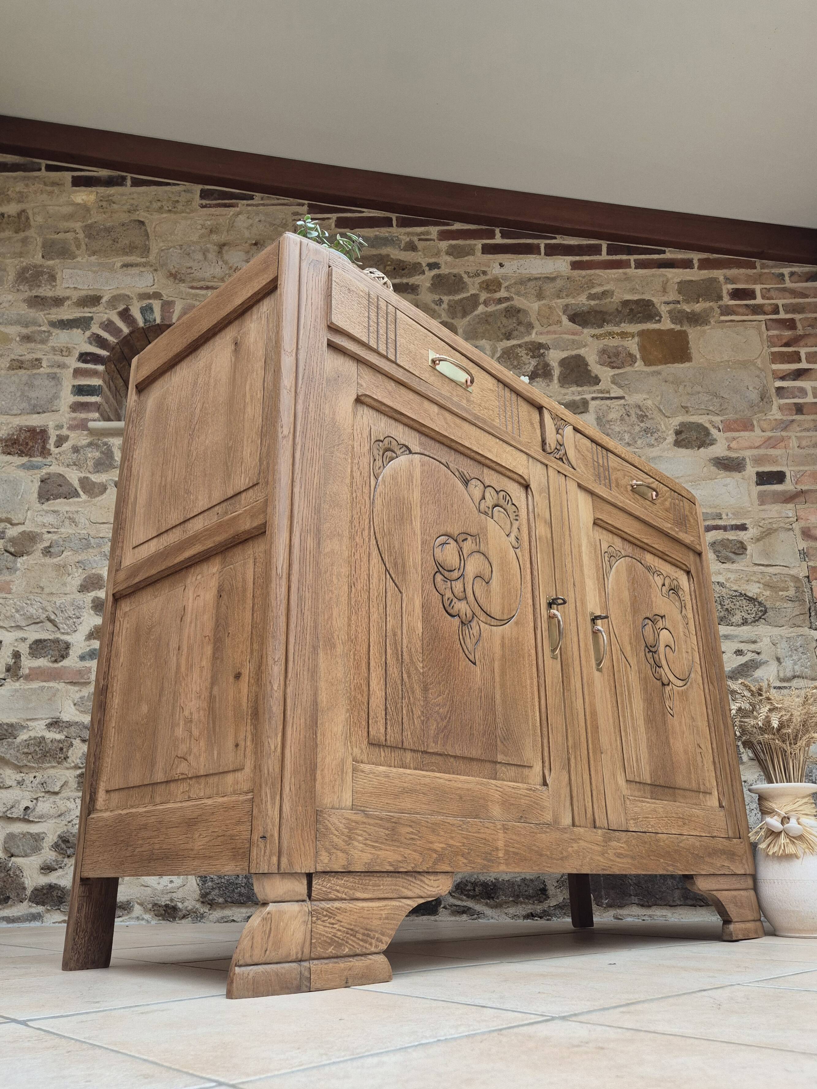 Buffet parisien art déco