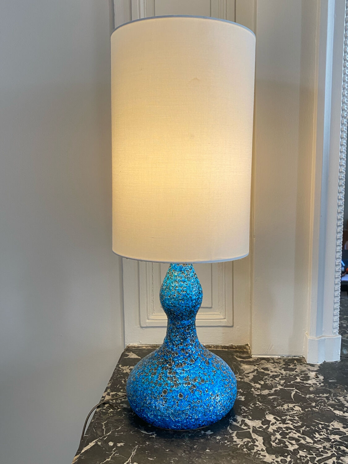 Lampe vintage en céramique bleue style année 70  trés décorative