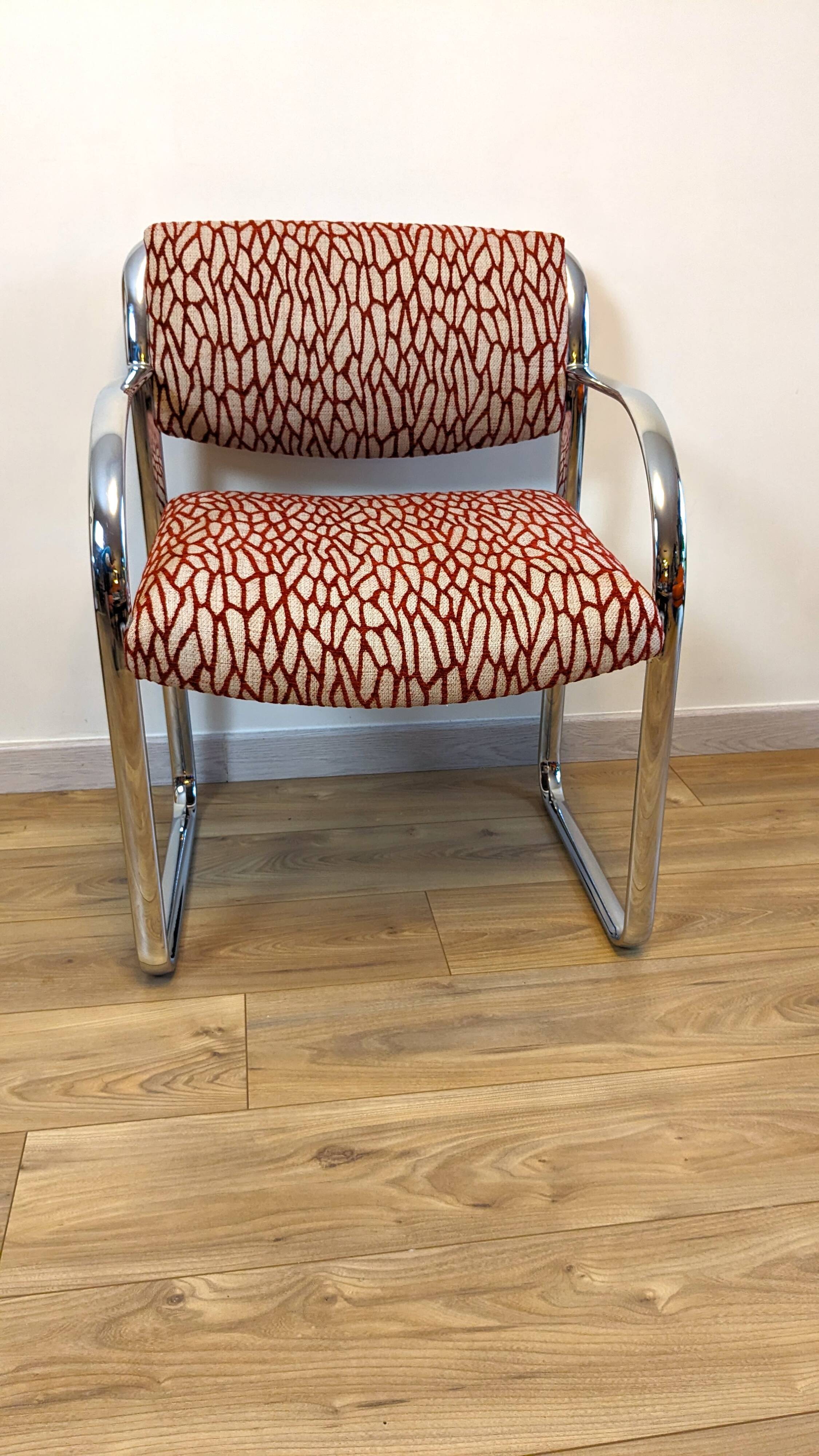 Vintage Strafor armchair in chrome tubular steel – organic fabric
