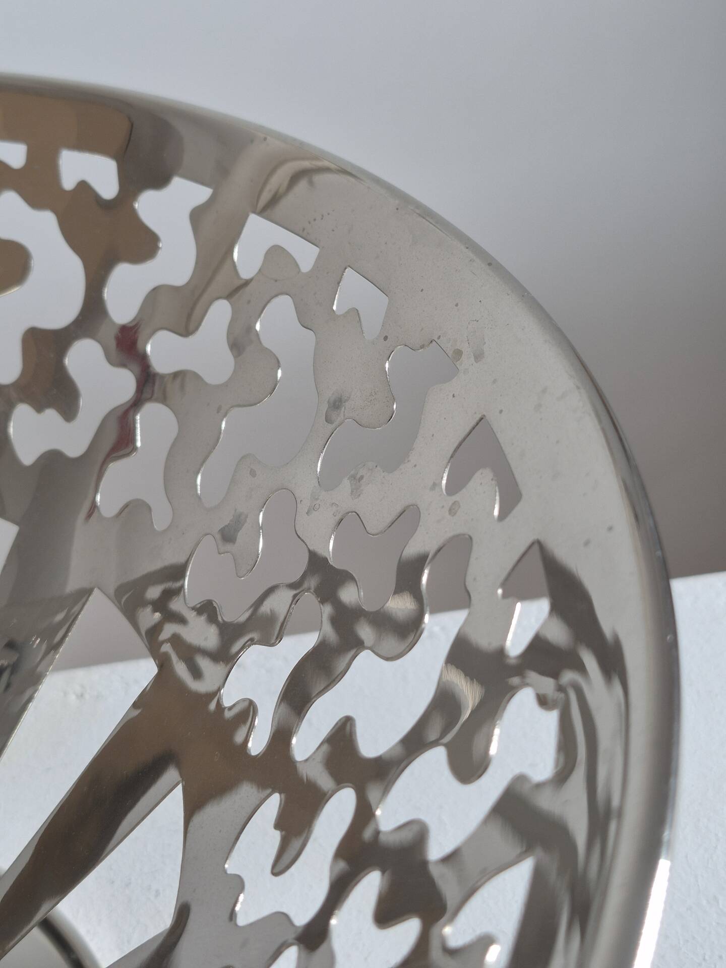 Vintage postmodern fruit bowl by George Sowden for Bodum.