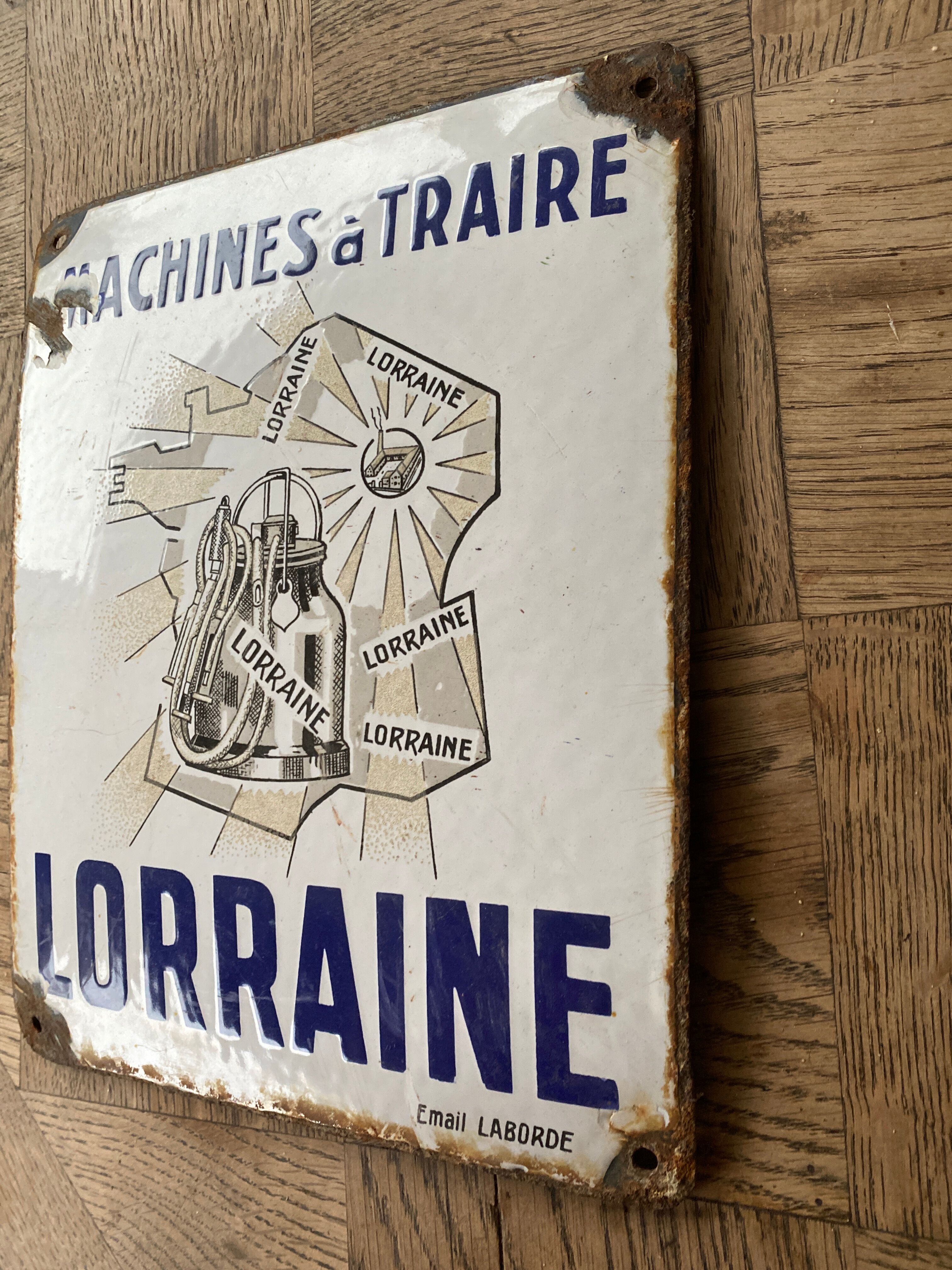 Enamelled plate "milking machines "